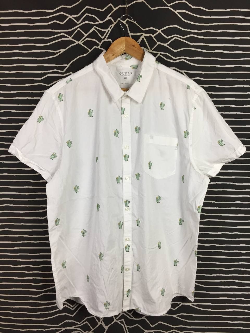 Guess GUESS Cactus Print Vacation Vibe Button Up Shirt Size US XXL / EU 58 / 5 - 1 Thumbnail
