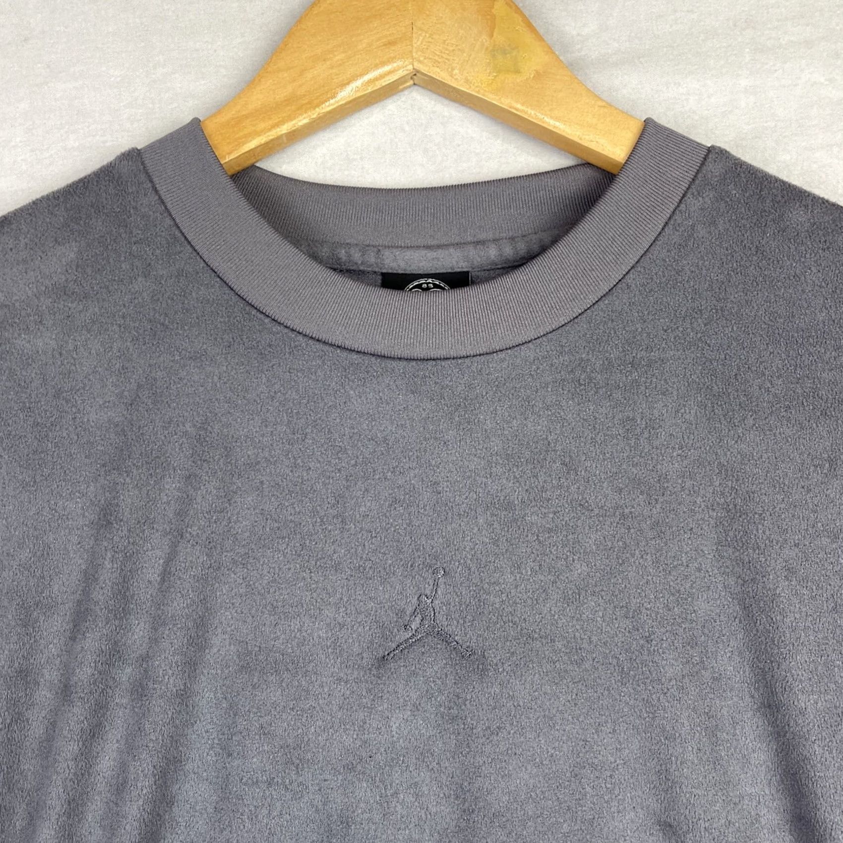 Jordan Brand VINTAGE Jordan Shirt Mens Large Gray Jumpman 20th Anniversary Microfiber Tee Y2K Size US L / EU 52-54 / 3 - 3 Thumbnail