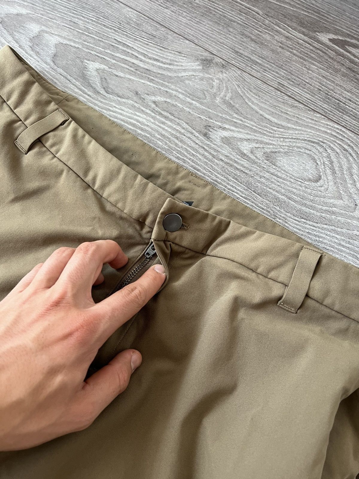 Lululemon Rare Lululemon Logo Straight Pro Reflective Selvage Pants Size US 38 / EU 54 - 8 Thumbnail