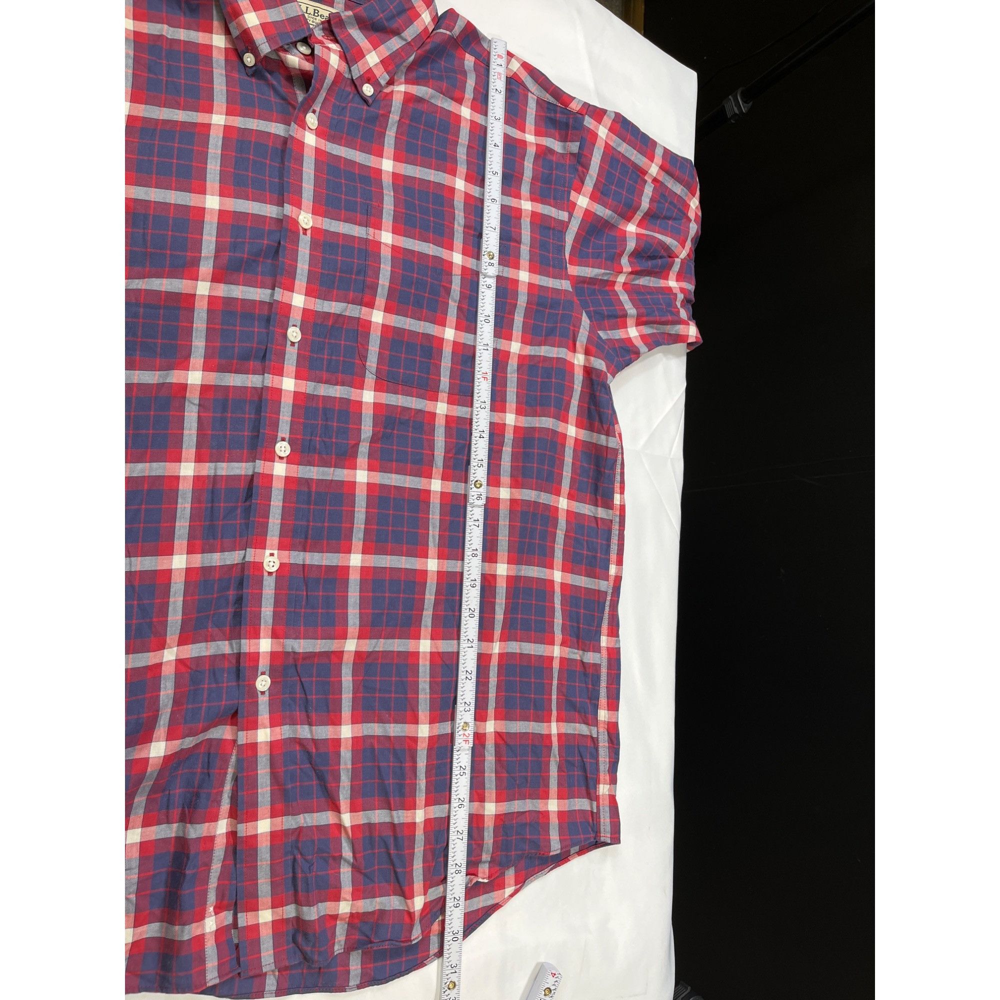 L.L. Bean L.L.Bean SKU 7658 Mens Red and Blue Plaid Long Sleeve Button Size US L / EU 52-54 / 3 - 5 Thumbnail