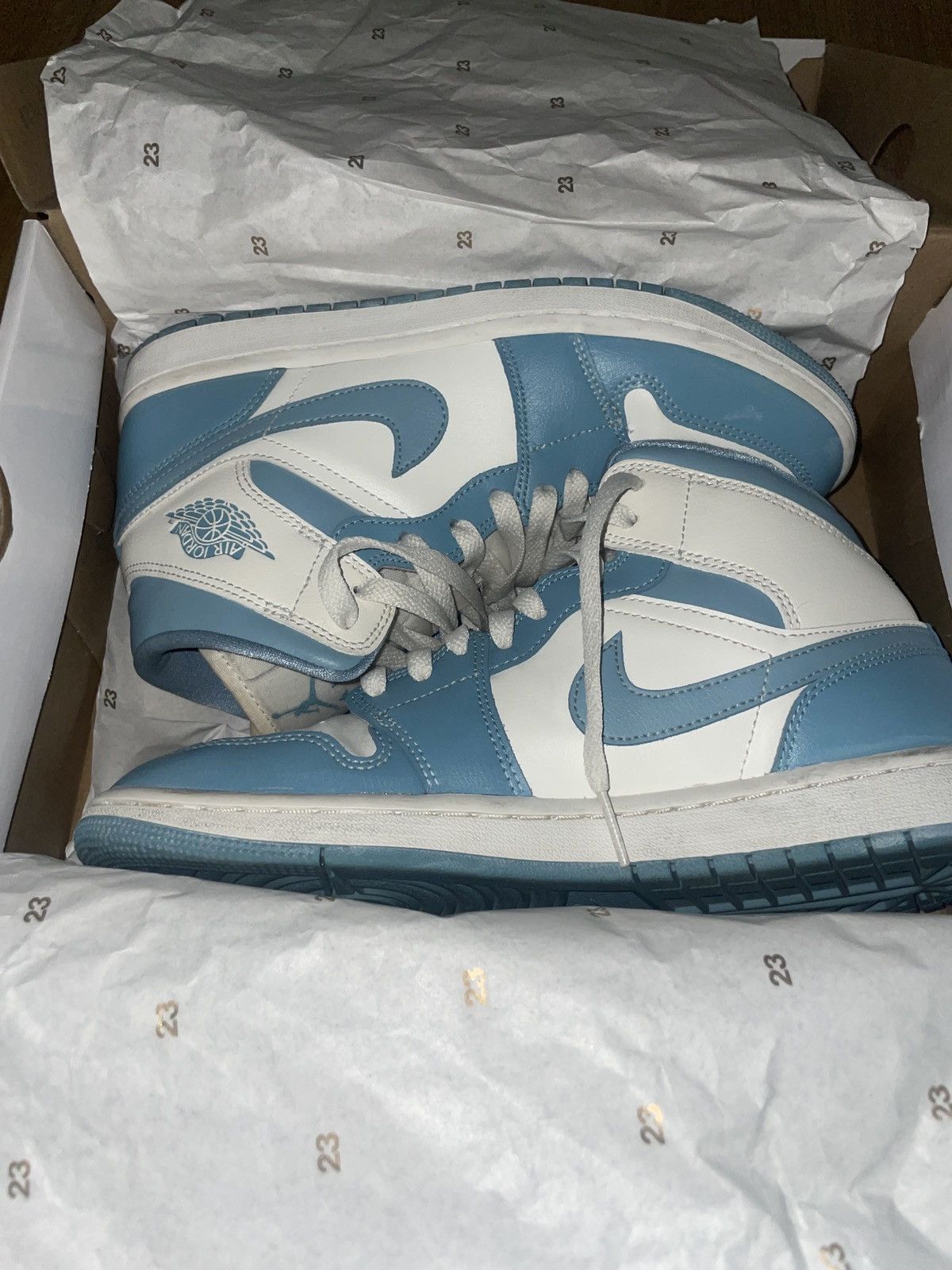Jordan Brand Air Jordan 1s University Blue Mids Size US 9 / IT 39 - 7 Thumbnail