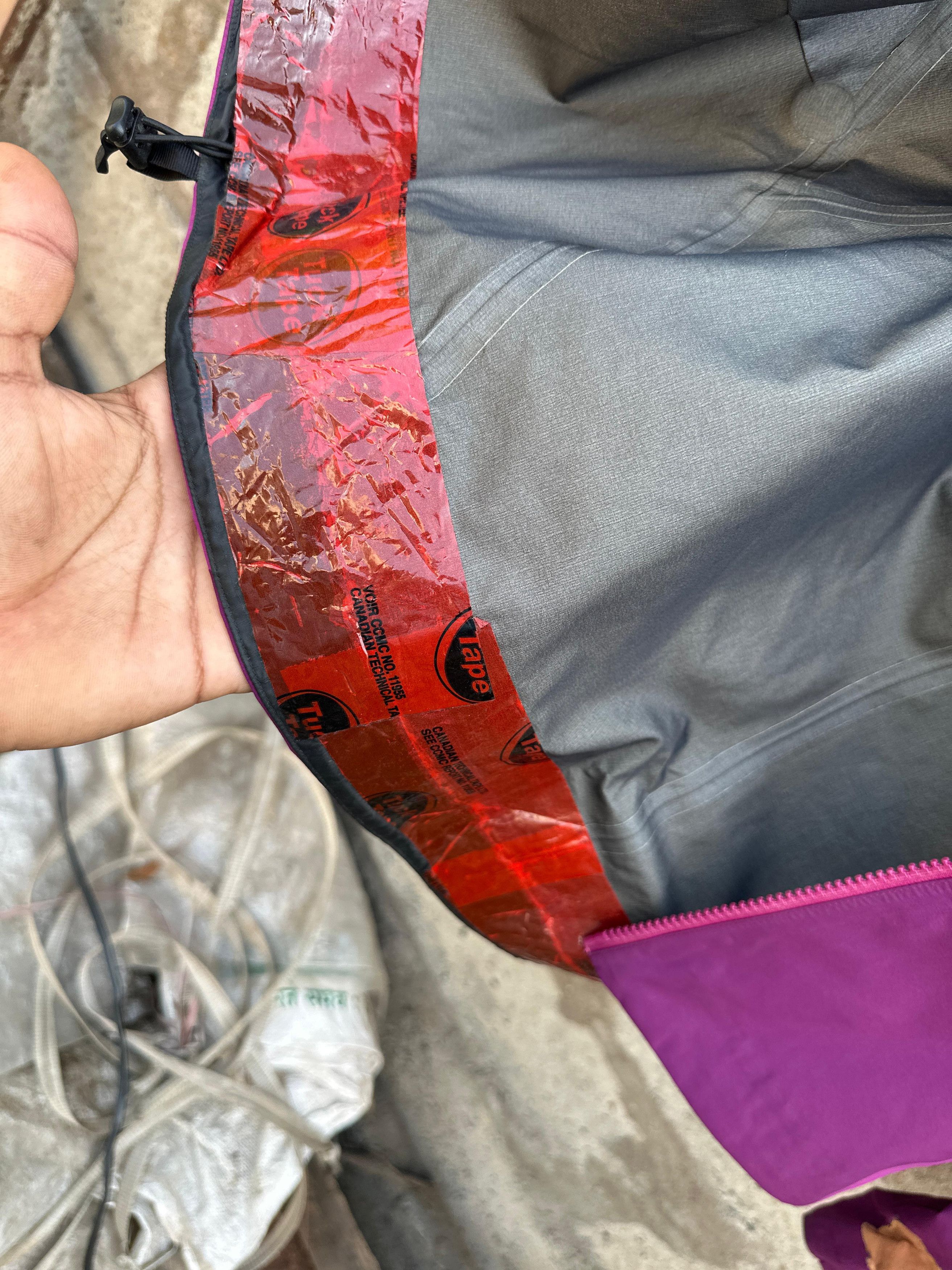 Arc'teryx Arc'teryx Women's GORE-TEX Hard Shell Jacket (Beta AR) Size US L / EU 52-54 / 3 - 16 Thumbnail