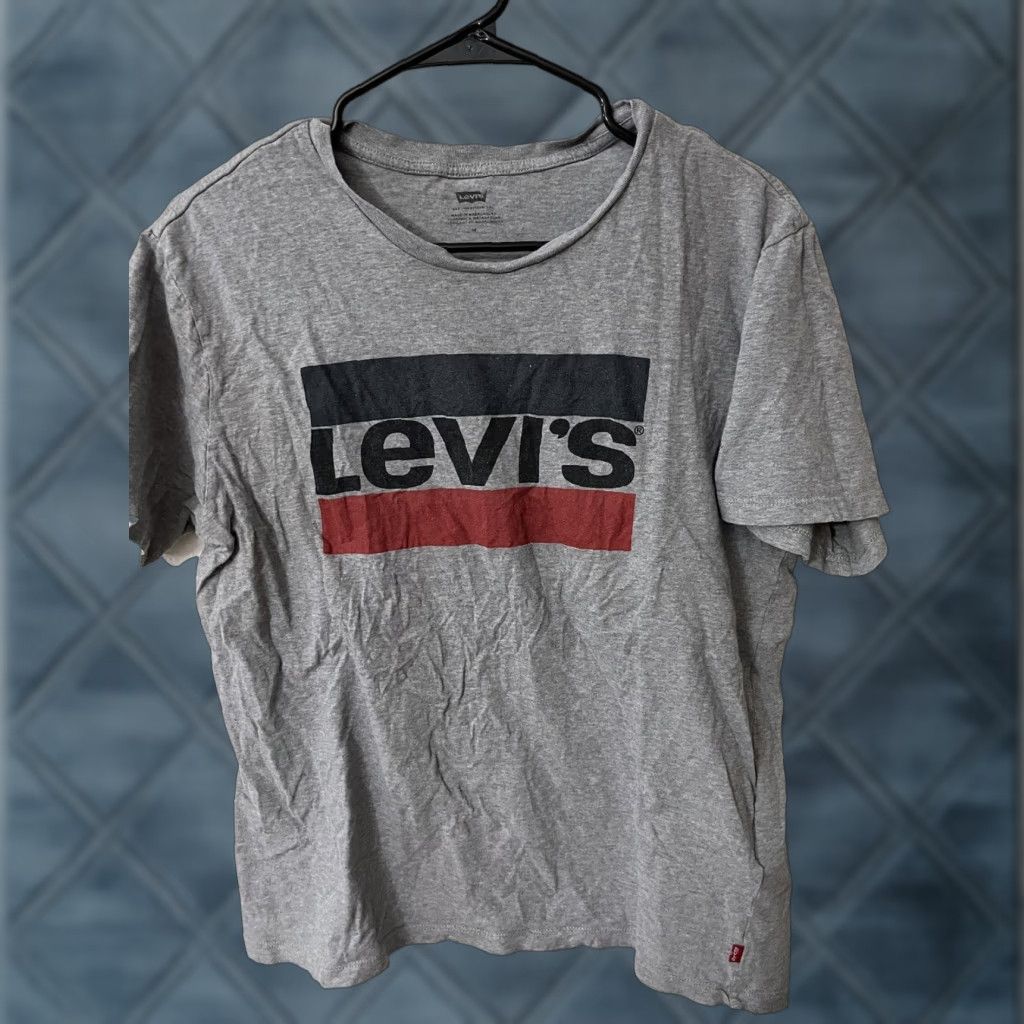 Levi's Levi's Gray Crew Neck T-Shirt Adult Medium Short Sleeve Solid Logo 90s Mens Size US M / EU 48-50 / 2 - 1 Thumbnail