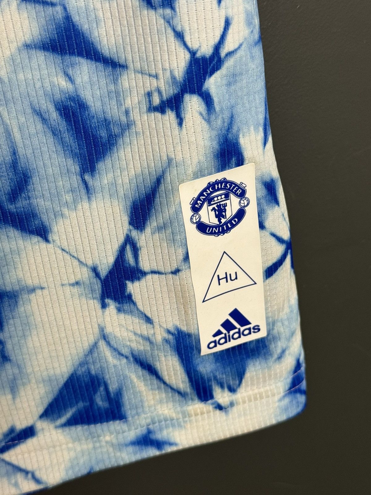 Adidas KIDS Manchester United Human Race Football Jersey T-Shirt Size US XS / EU 42 / 0 - 5 Thumbnail