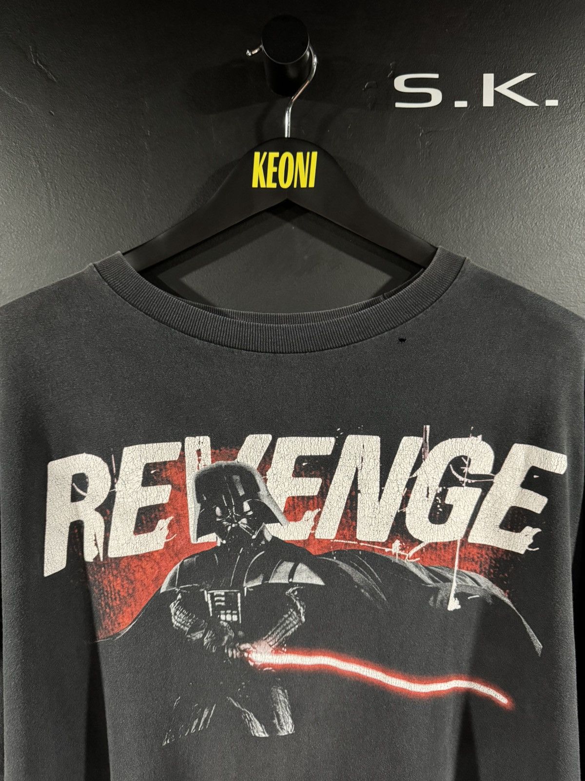 Star Wars 2000s Y2K Vintage Star Wars Darth Vader Revenge Faded Tee XL Size US XL / EU 56 / 4 - 2 Thumbnail