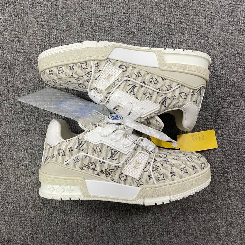 Louis Vuitton Louis Vuitton Trainer Low-top Fashion Sneakers -2508 Size US 5.5 / EU 38 - 5 Thumbnail