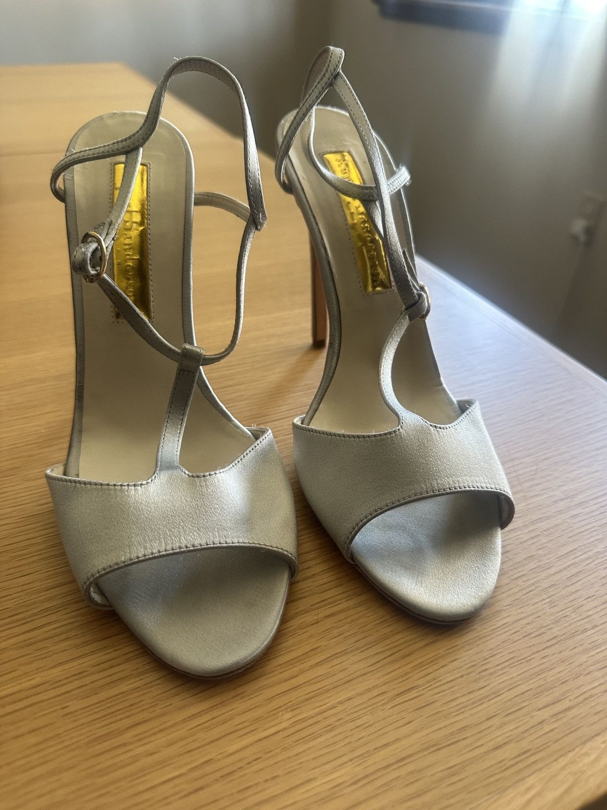 Rupert Sanderson Rupert Sanderson silver satin heels Size US 9 / IT 39 - 7 Thumbnail