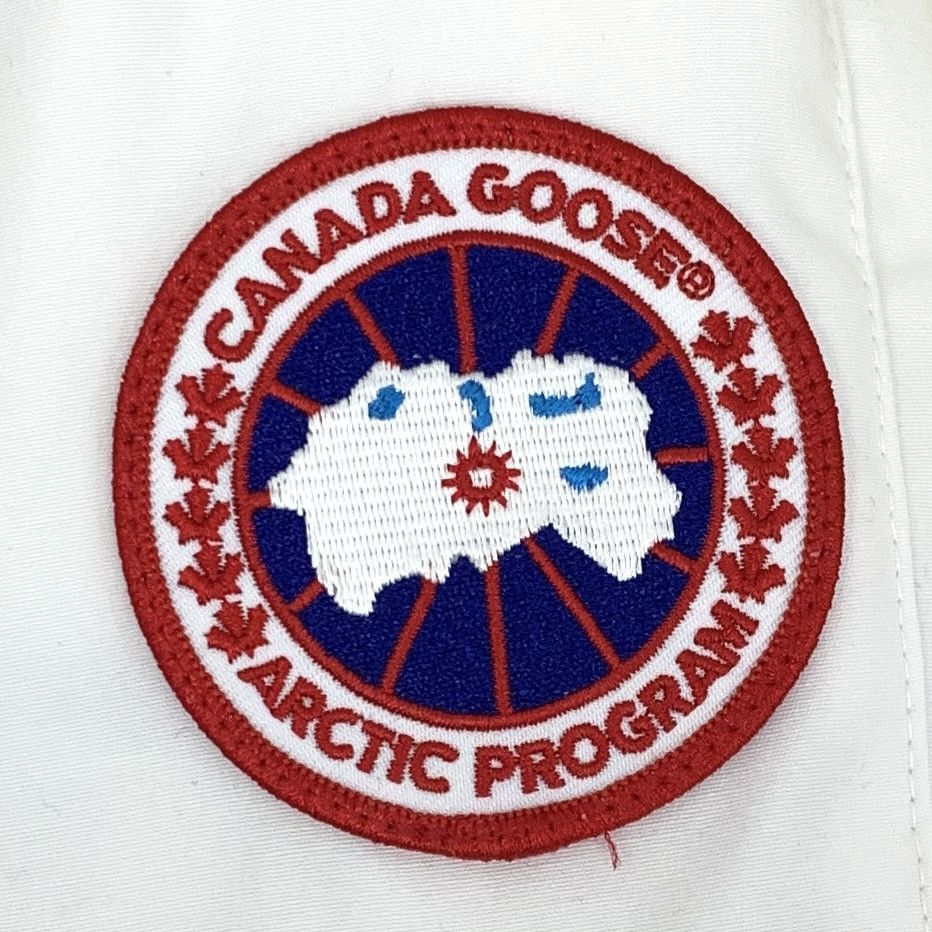 Canada Goose Canada Goose Victoria Down Jacket White (XS) Size US XS / EU 42 / 0 - 5 Thumbnail