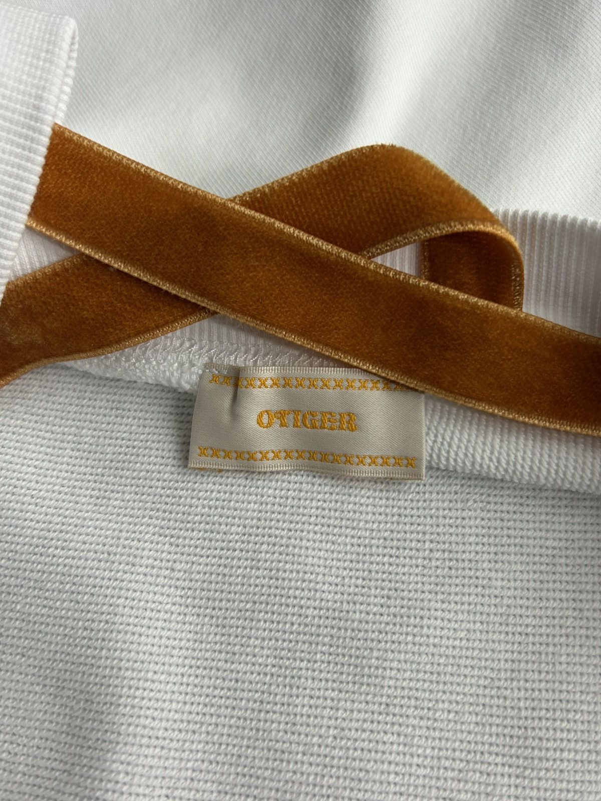 Onitsuka Tiger Rare Japanese Onitsuka Tiger White V-Neck Women’s Sweatshirt Size S / US 4 / IT 40 - 7 Thumbnail