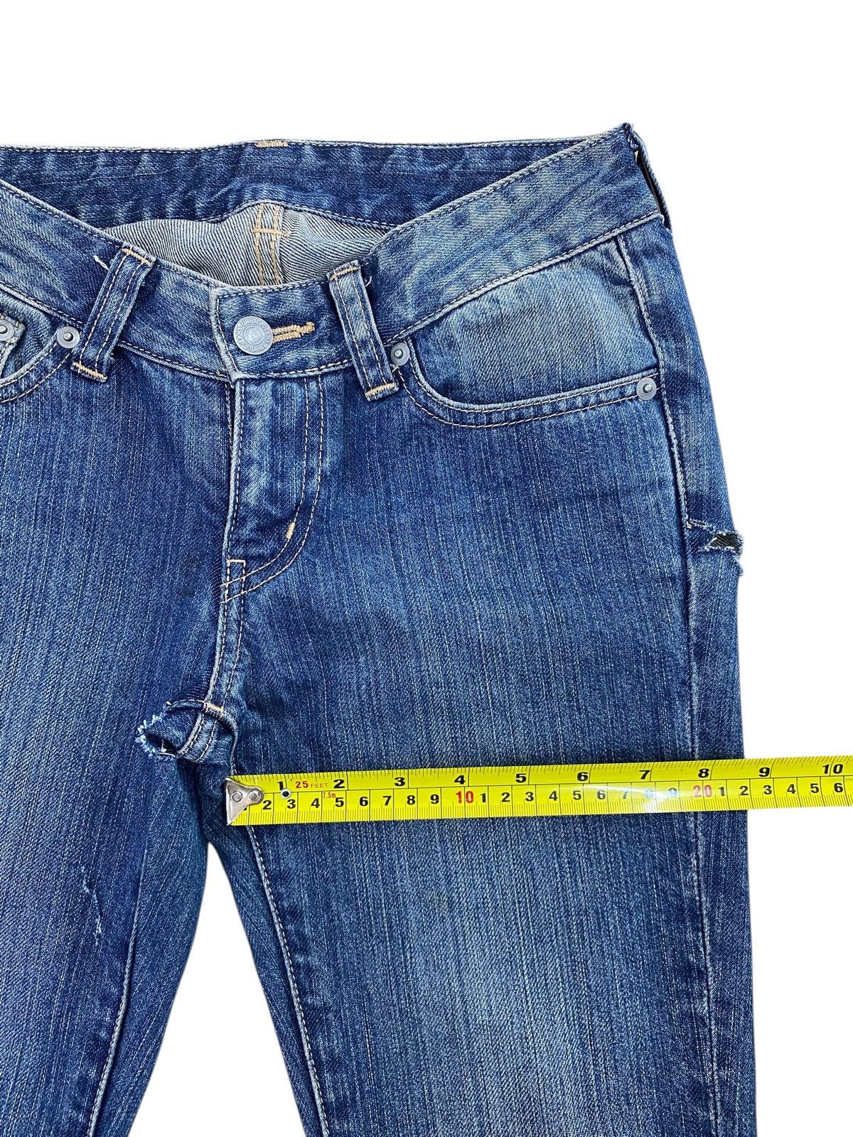 Uniqlo Uniqlo Faded Blue Wash Style Bootcut Jeans Size US 32 / EU 48 - 8 Thumbnail