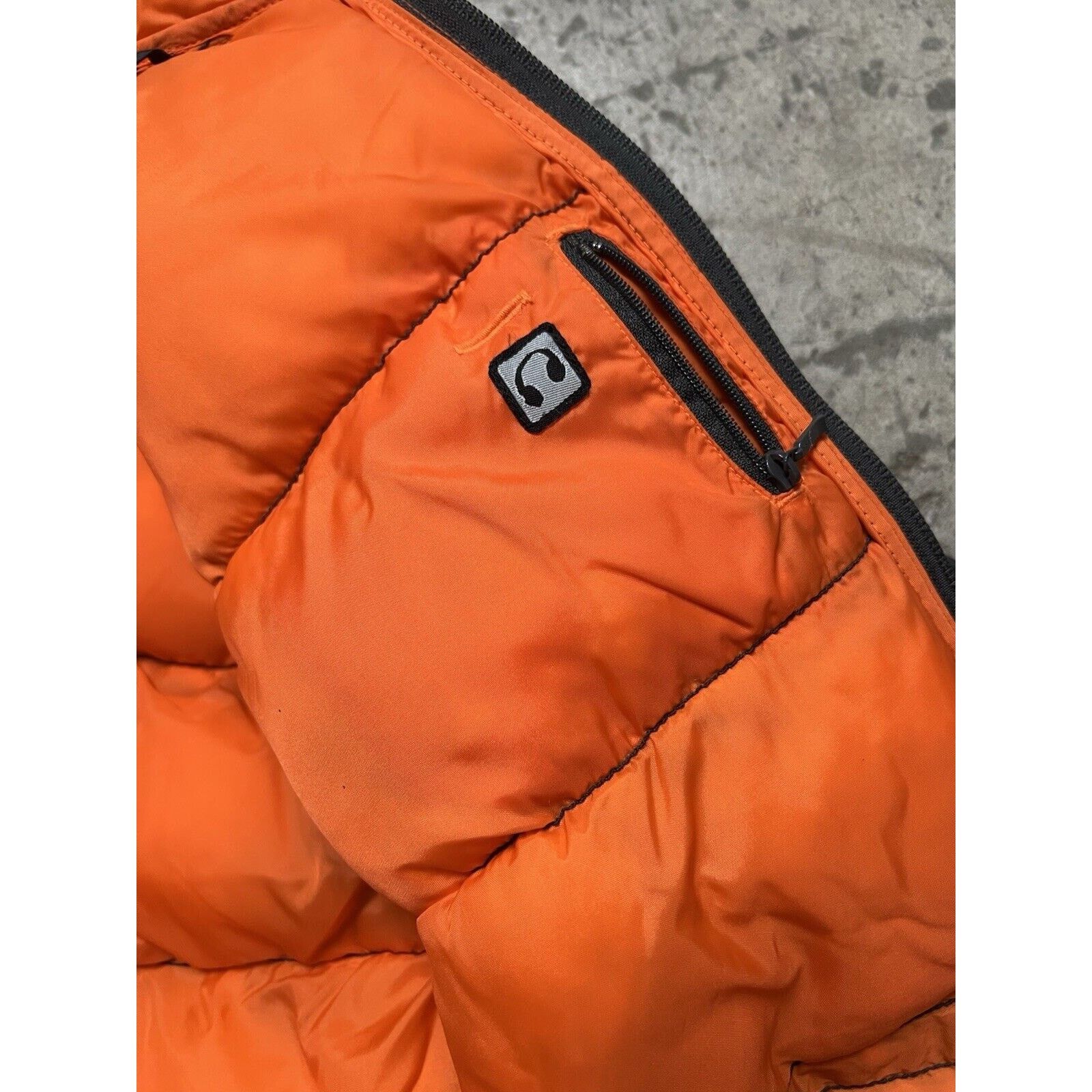Nike 2009 Nike SF Giants Puffer Down Jacket, Black/Orange Women’s Size S / US 4 / IT 40 - 6 Thumbnail
