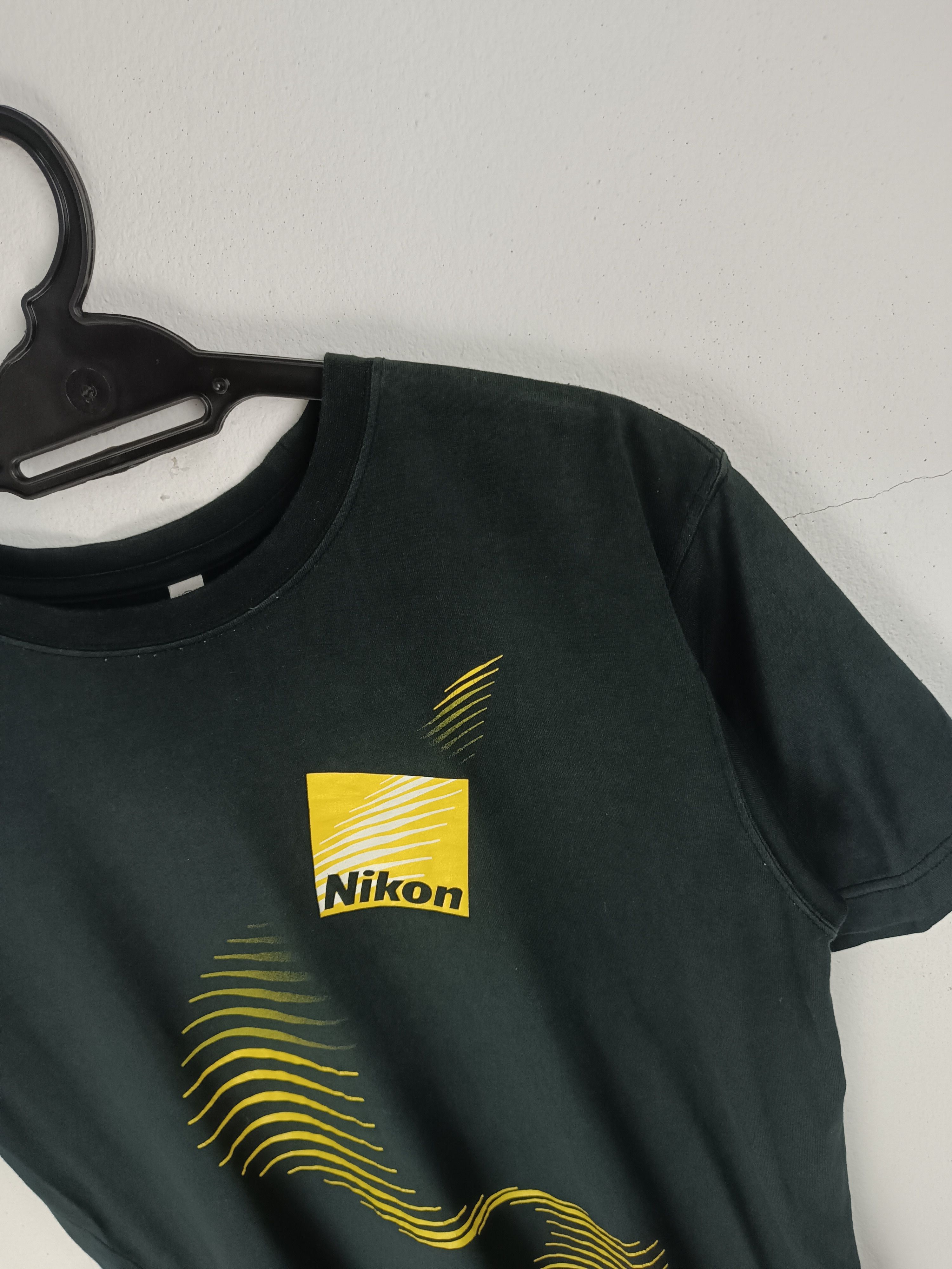 Nikon VINTAGE NIKON X GRINDER MAN GRM PHOTOGRAPHY CAMERA TEE Size US M / EU 48-50 / 2 - 10 Thumbnail