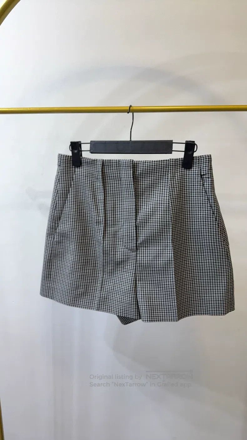 Fendi Fendi Plaid Shorts Size 25" / US 0 / IT 36 - 1 Thumbnail