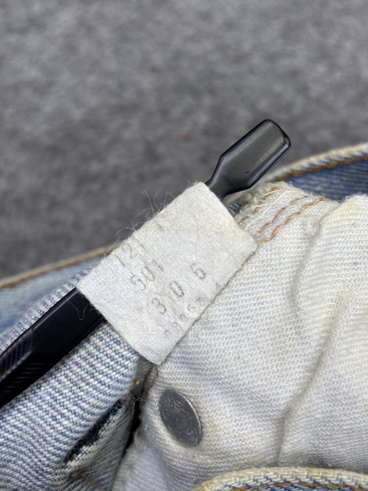 Levi's Vintage 80s Levis 501 Button #6 Selvedge USA Denim F791 Size US 28 / EU 44 - 19 Thumbnail