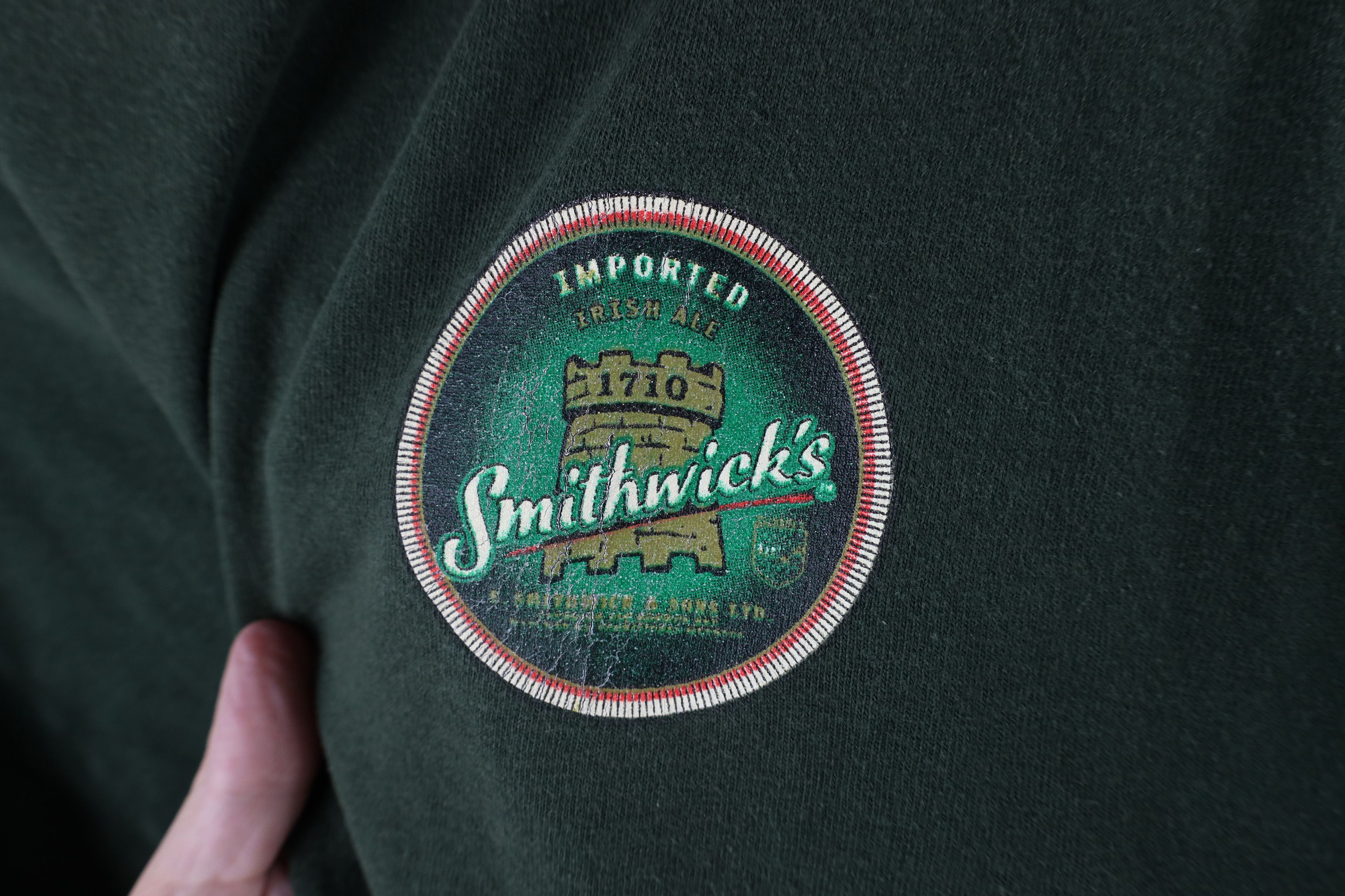 Vintage Vintage Out Smithwicks Imported Irish Ale Beer T-Shirt Green Size US XL / EU 56 / 4 - 4 Thumbnail