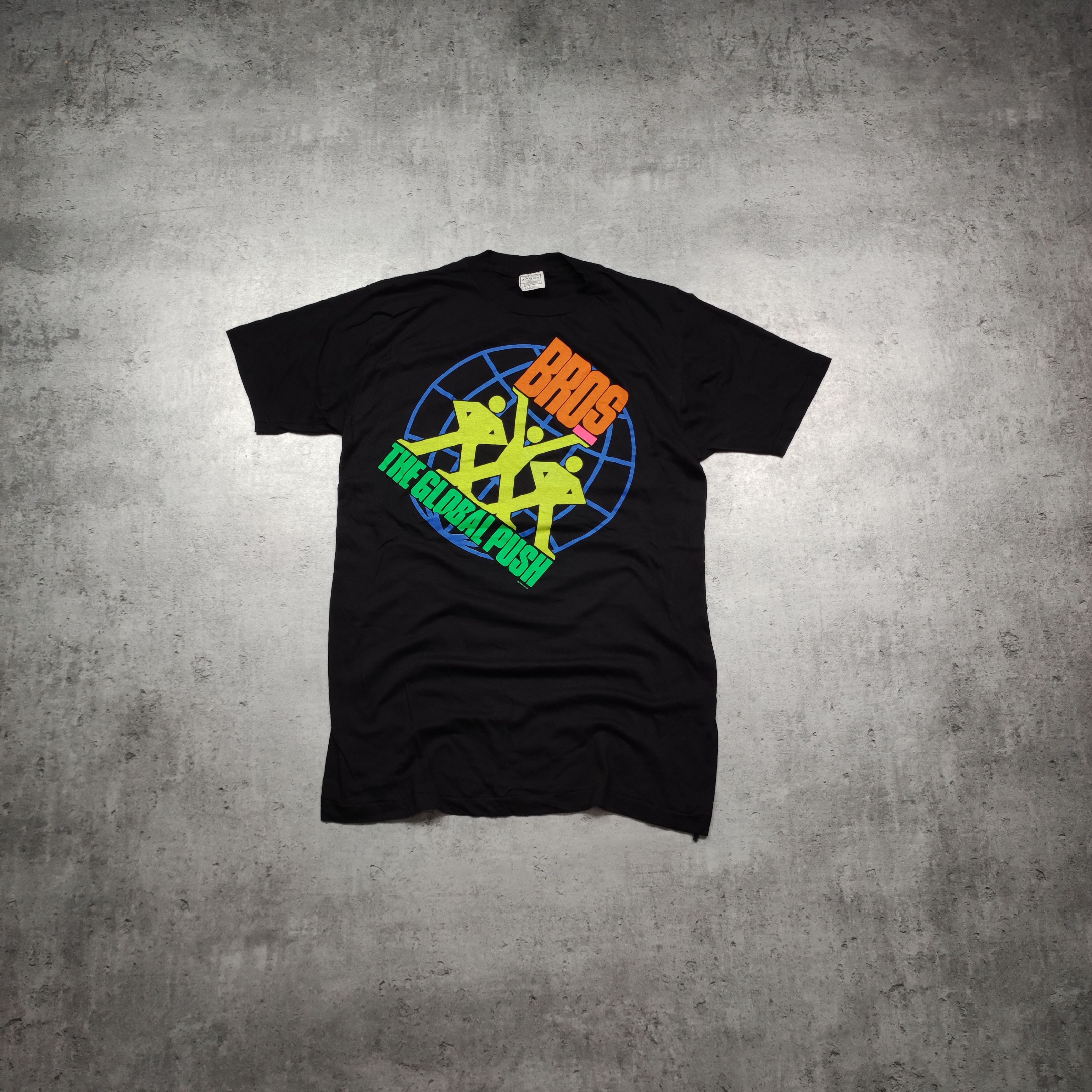 Vintage Vintage Rare 1988 OG Bros The Global Push World Tour Tee Size US L / EU 52-54 / 3 - 1 Thumbnail