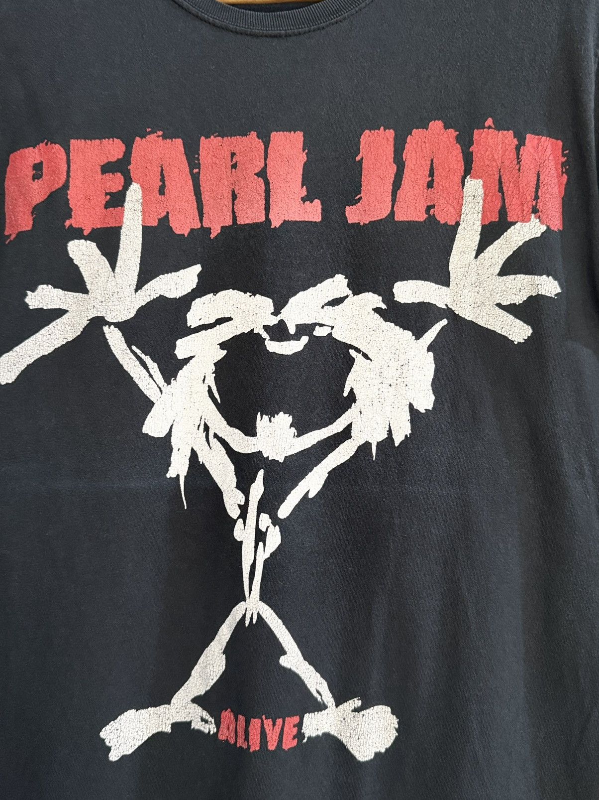 Band Tees Thrashed Vintage Pearl Jam Alive Promo Faded Tee Size US M / EU 48-50 / 2 - 3 Thumbnail