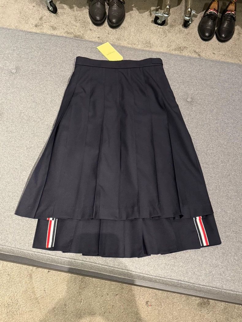 Thom Browne Thom Browne A pleated skirt Size 26" / US 2 / IT 38 - 3 Thumbnail