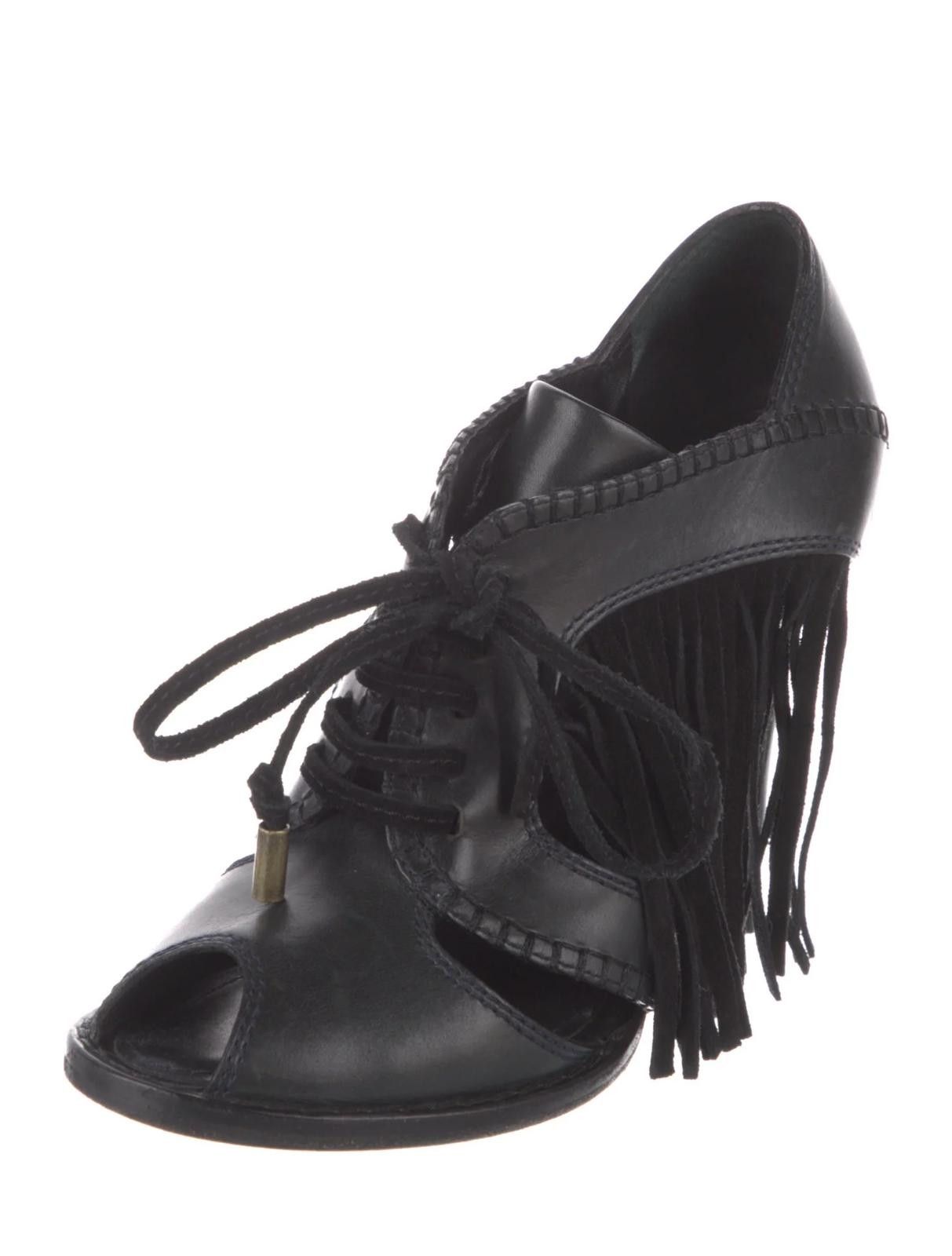 Louis Vuitton Louis Vuitton Leather Fringe Accent D'Orsays US6.5 EU37.5 Size US 6.5 / IT 36.5 - 2 Thumbnail