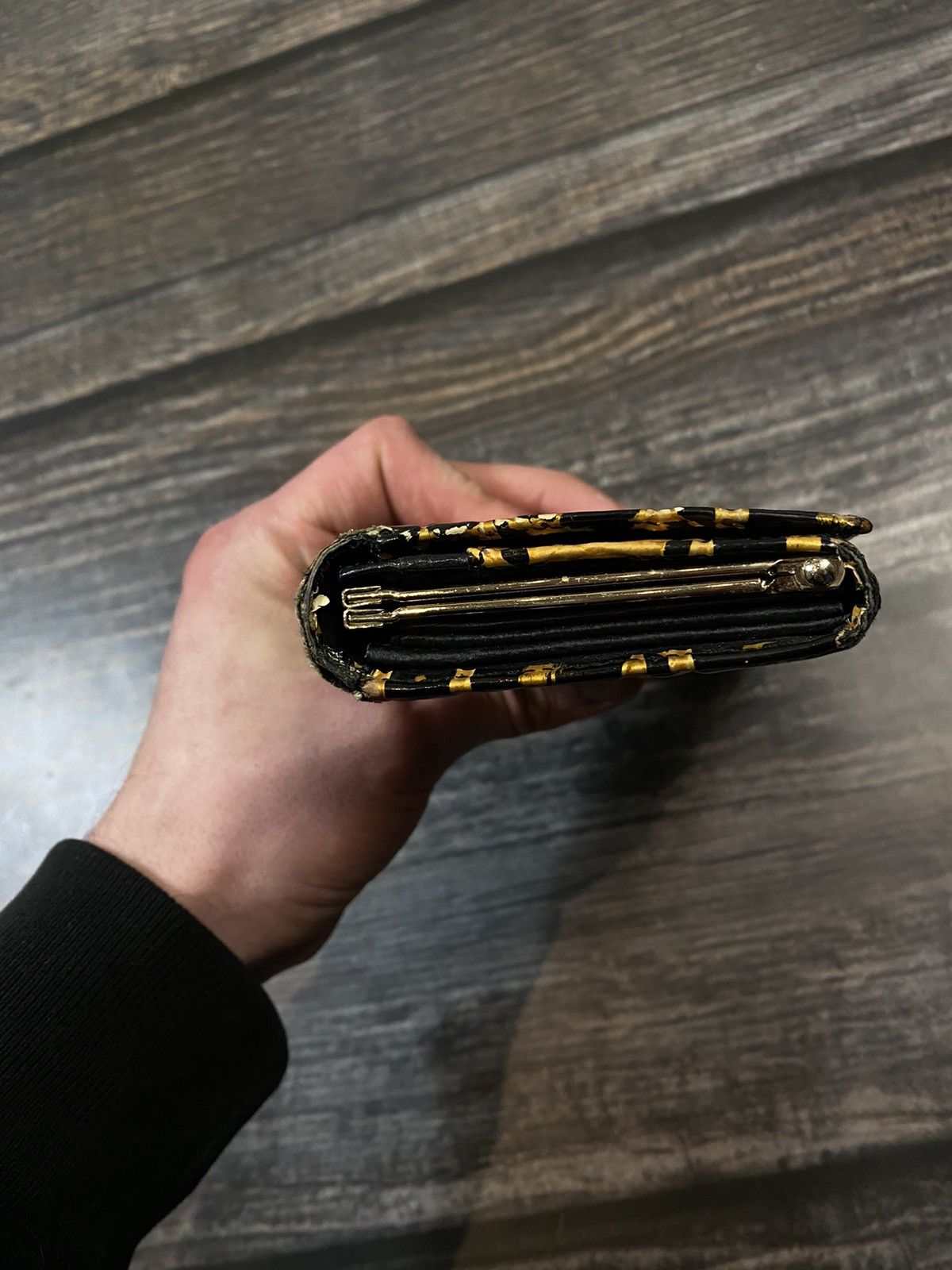 Versace Versace golden honeycomb vintage wallet Size ONE SIZE - 13 Thumbnail