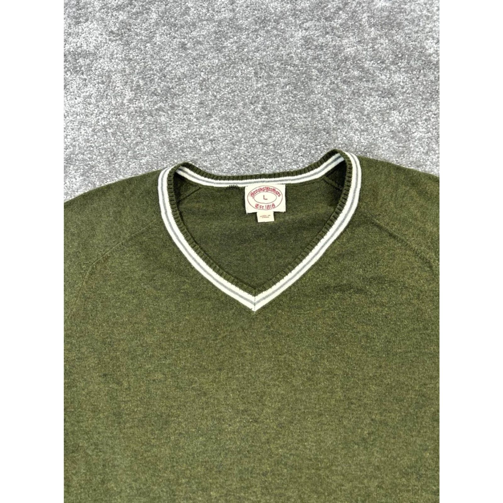 Brooks Brothers Brooks Brothers Sweater Mens L Green Cotton Wool Knit V-Neck Pullover Logo Preppy Winter Fall Spring Size US L / EU 52-54 / 3 - 2 Thumbnail