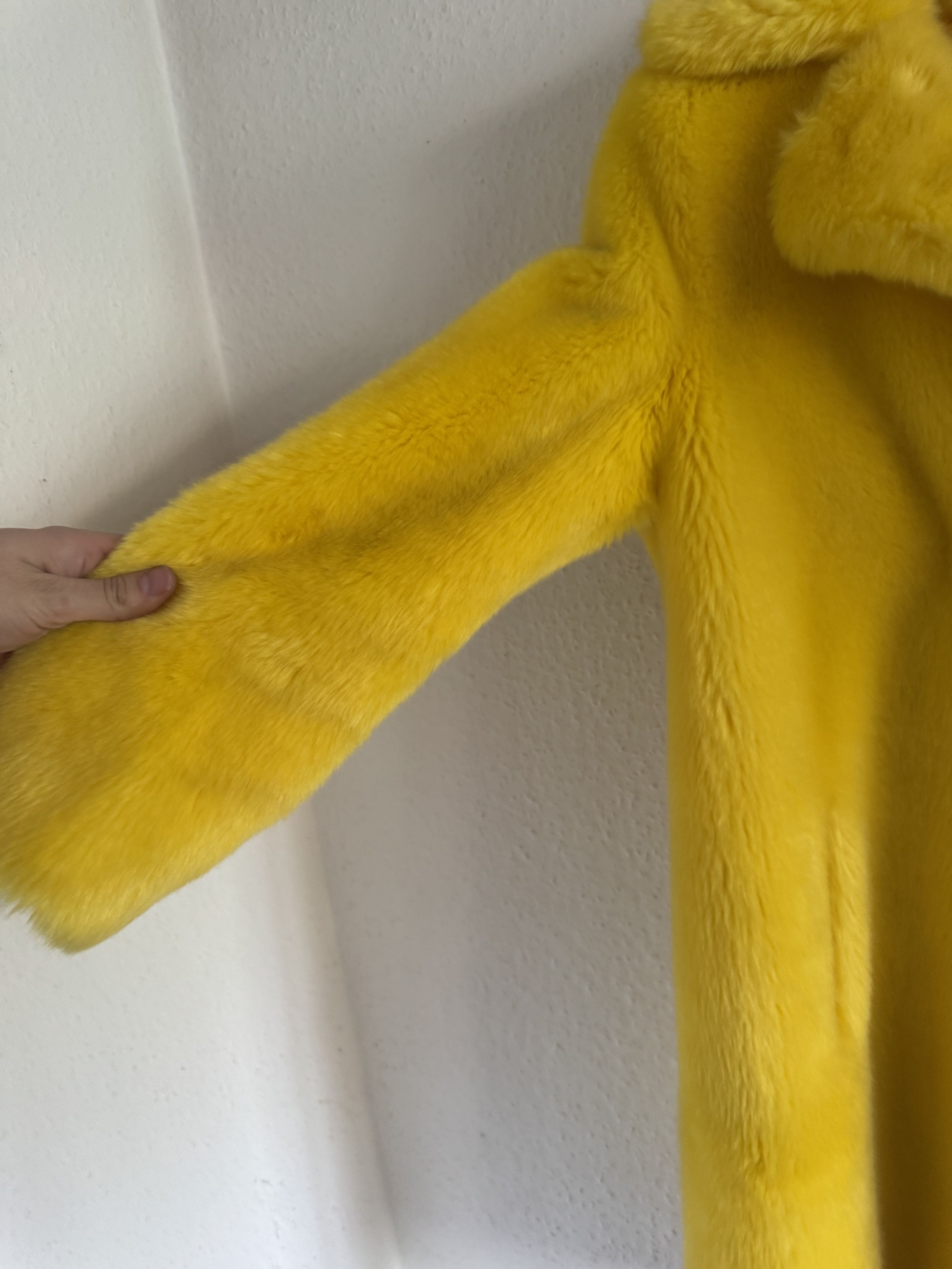Moschino FW15 Runway Faux Fur Coat Size S / US 4 / IT 40 - 4 Thumbnail