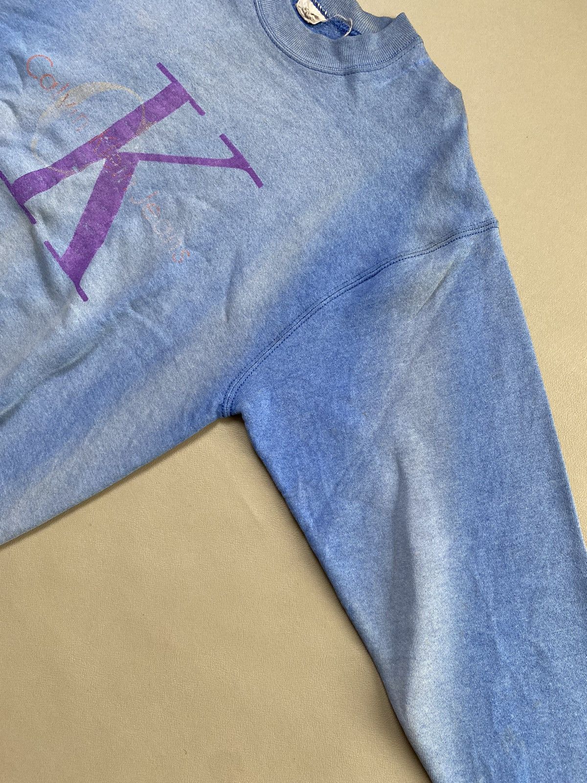 Calvin Klein × Designer 🔥Sun Faded Vintage Calvin Klein Jeans Sweatshirt Size US M / EU 48-50 / 2 - 5 Thumbnail