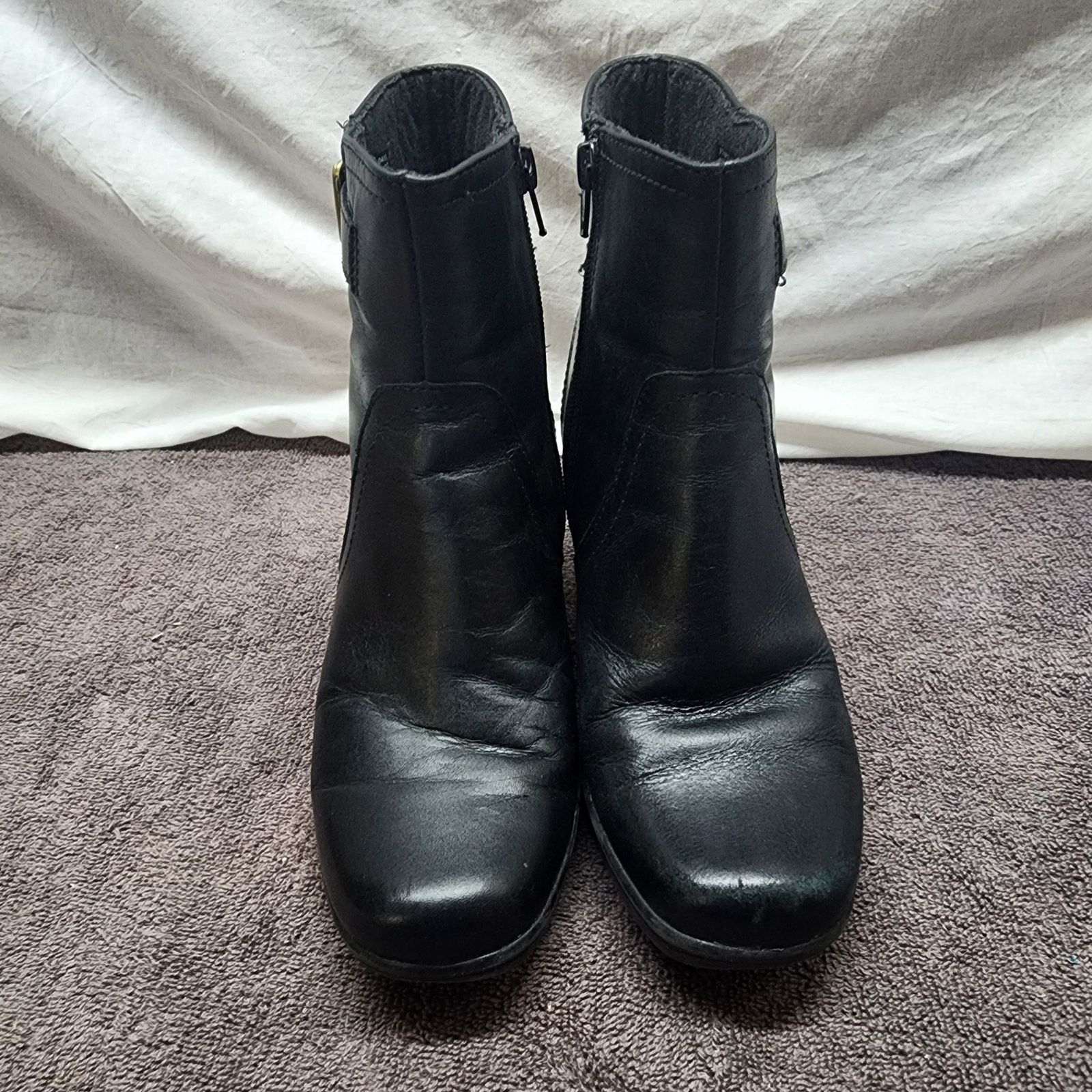 Clarks Clarks women's black leather boots booties zippered 5M b47 Size US 5 / IT 35 - 4 Thumbnail