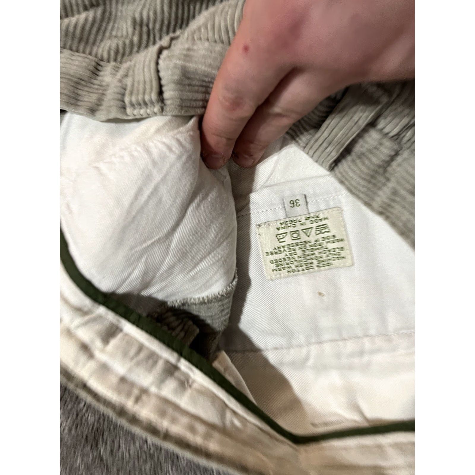 Orvis Orvis Pants Mens Beige Tan Corduroy Signature Chino Khaki Cotton 36 Regular Front Flat Front Pockets Logo 29 Inseam Casual Fall Winter 36 Mens Size US 36 / EU 52 - 6 Thumbnail