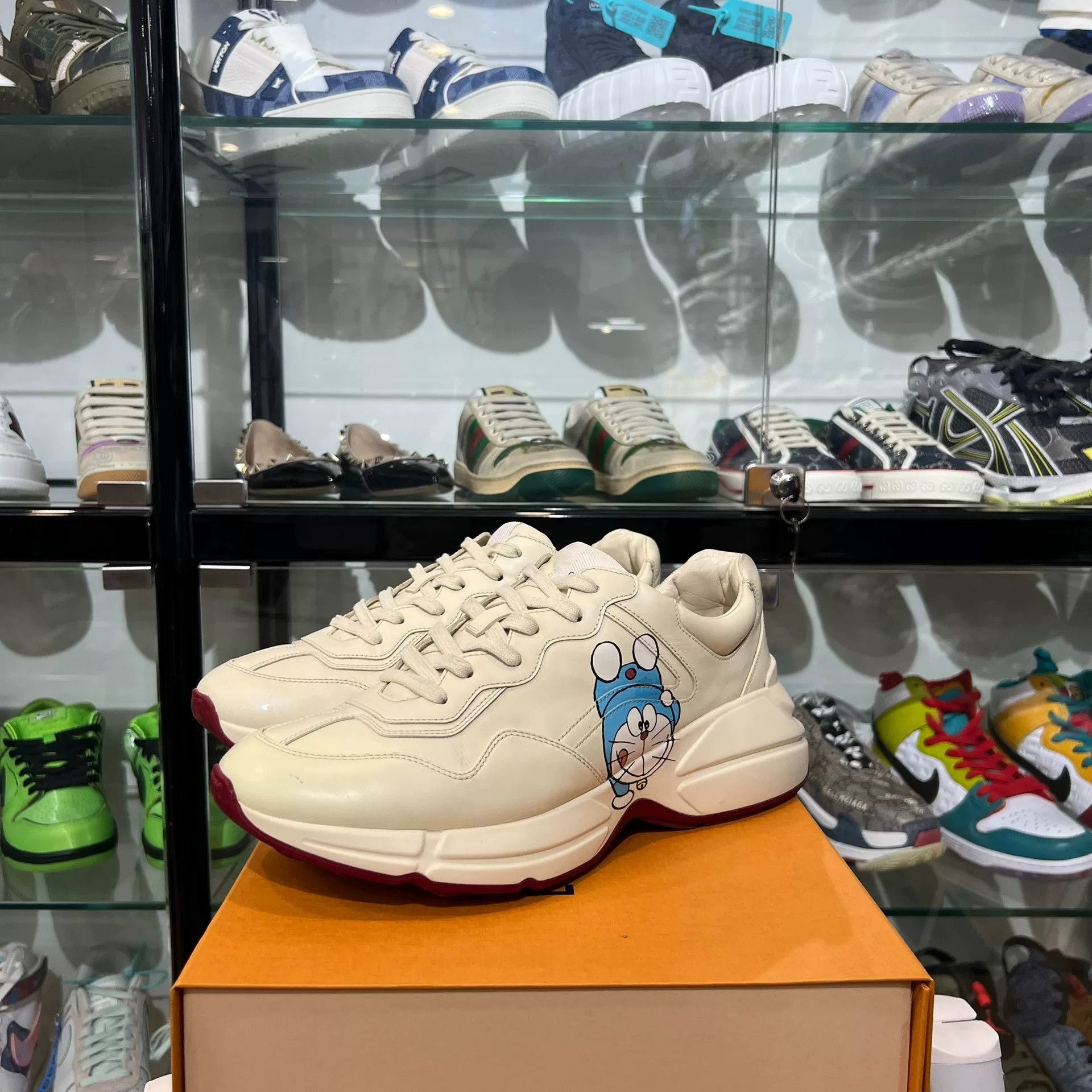 Gucci Gucci Dad Shoes Doraemon Print Size US 10 / EU 43 - 1 Thumbnail