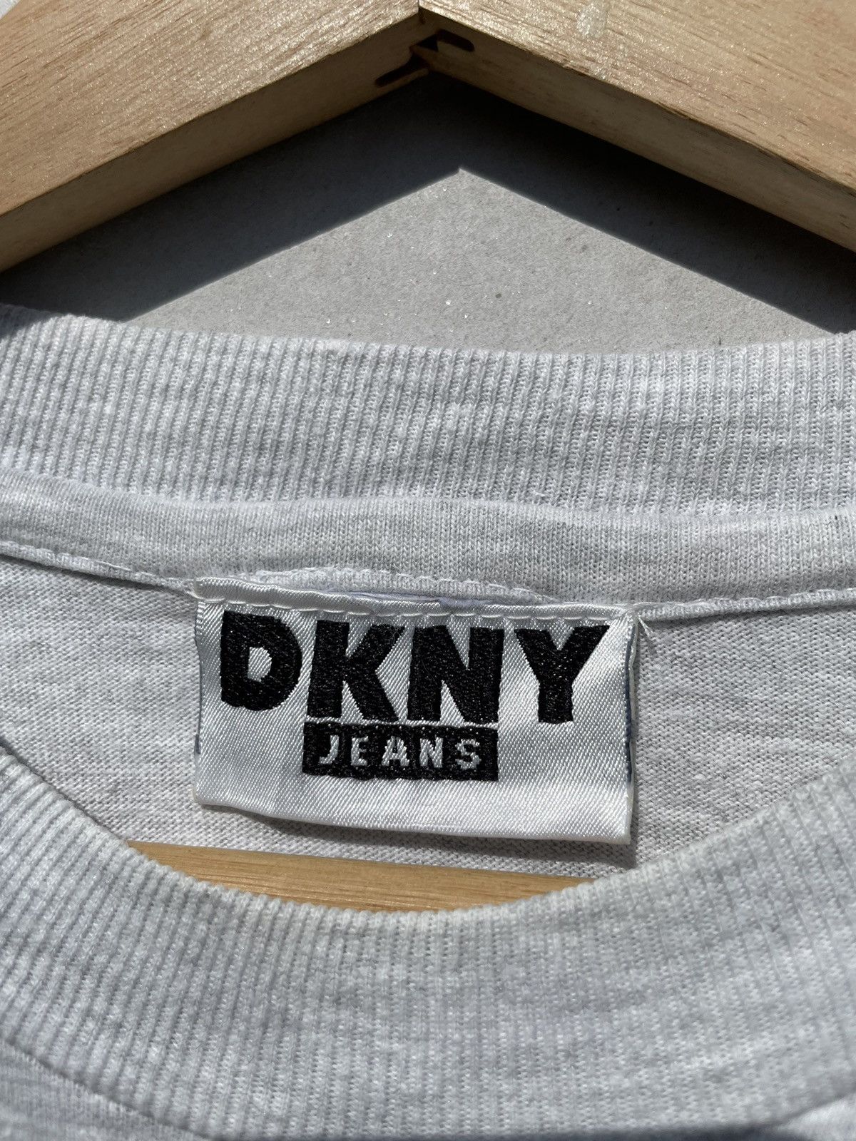DKNY RARE🔥 DKNY Big Logo Size US M / EU 48-50 / 2 - 3 Thumbnail