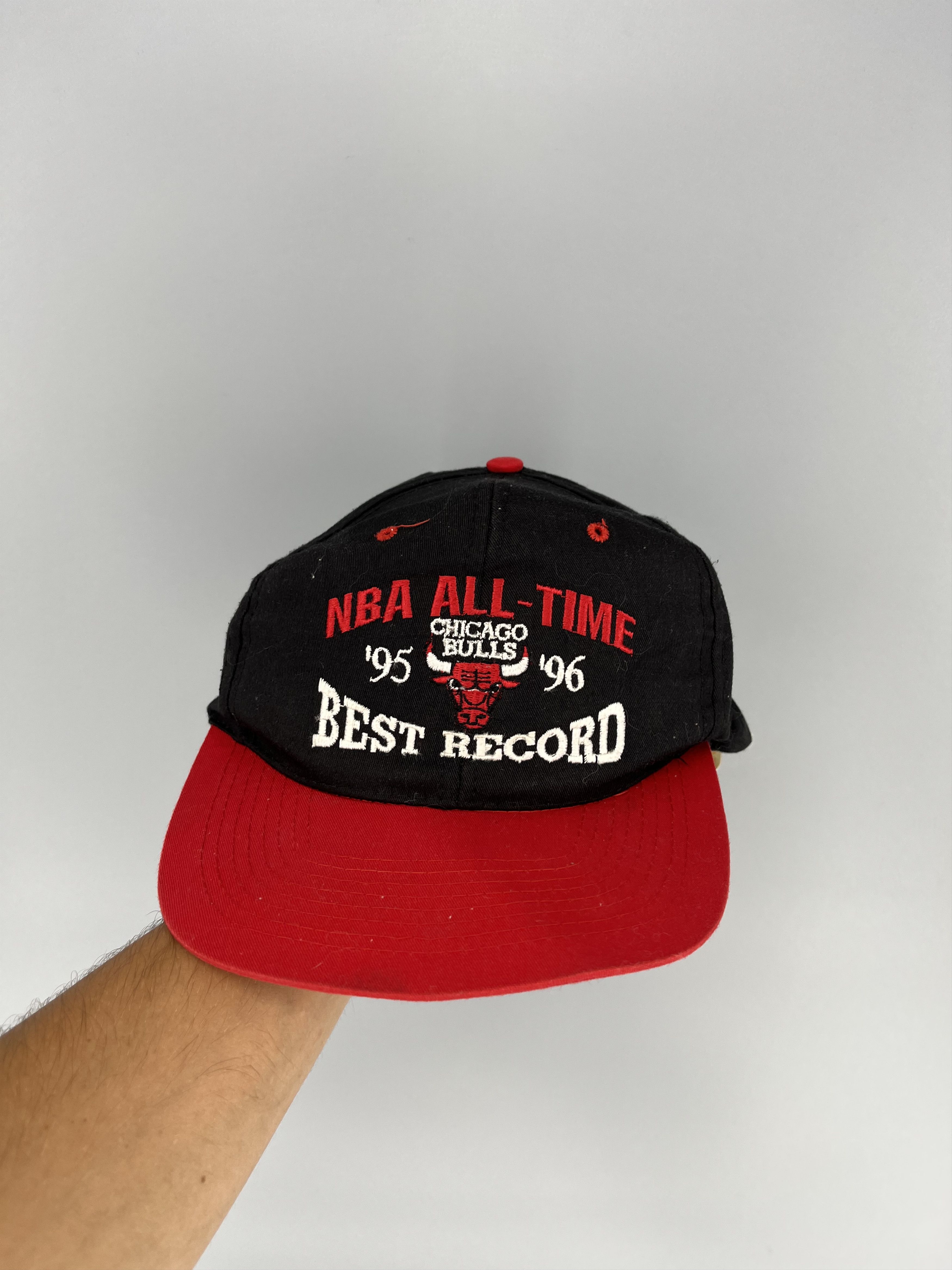 NBA × NHL × Vintage Vintage Chicago Bulls 90s 95 96 best record Cap Size ONE SIZE - 1 Thumbnail