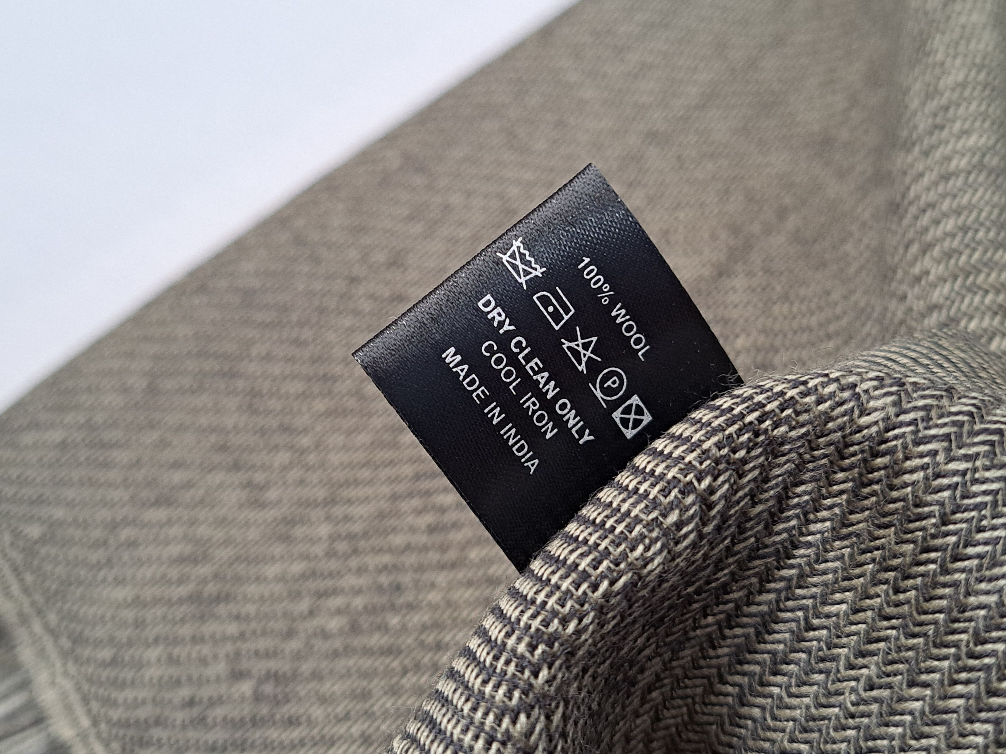 Tag Heuer Rare TAG HEUER big logo 100% wool luxury scarf. Size ONE SIZE - 6 Thumbnail