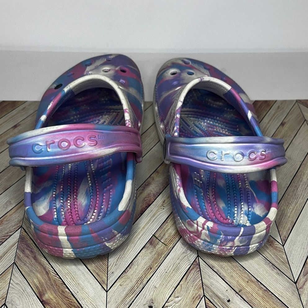 Crocs Crocs Classic Marbled Slingback Clog White/Purple Girls 3 Size US 5.5 / IT 35.5 - 6 Thumbnail