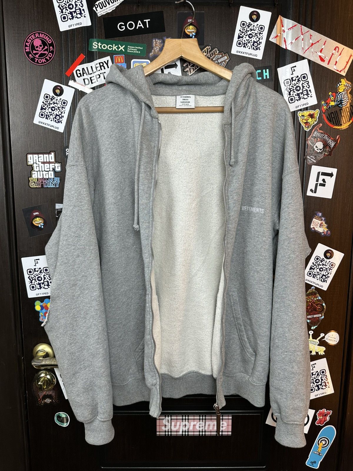 Vetements Vetements SS19 Bullet Elbow Cut-Out Zip Hoodie Size US XS / EU 42 / 0 - 2 Thumbnail