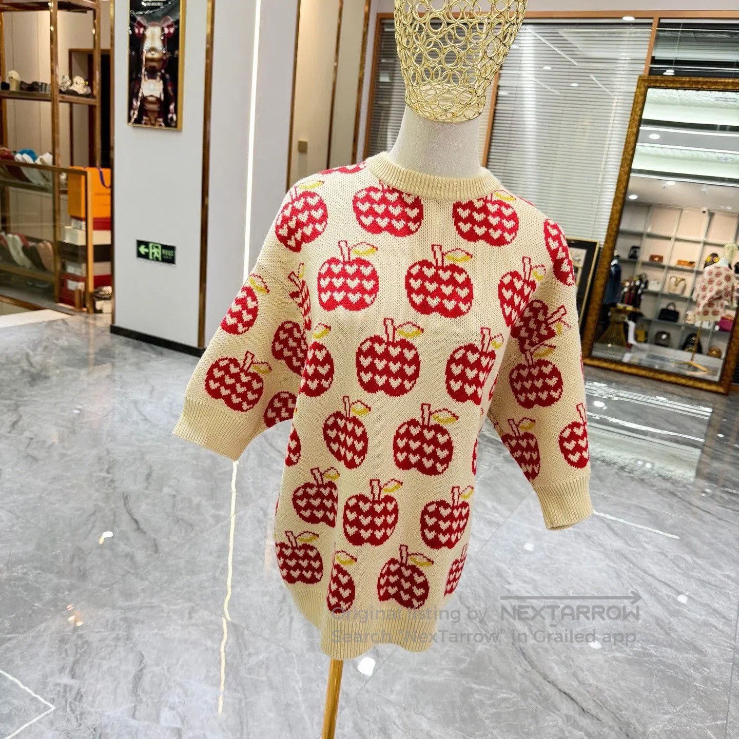 Gucci Gucci Cream Apple Knit Sweater. Size XS / US 0-2 / IT 36-38 - 1 Thumbnail