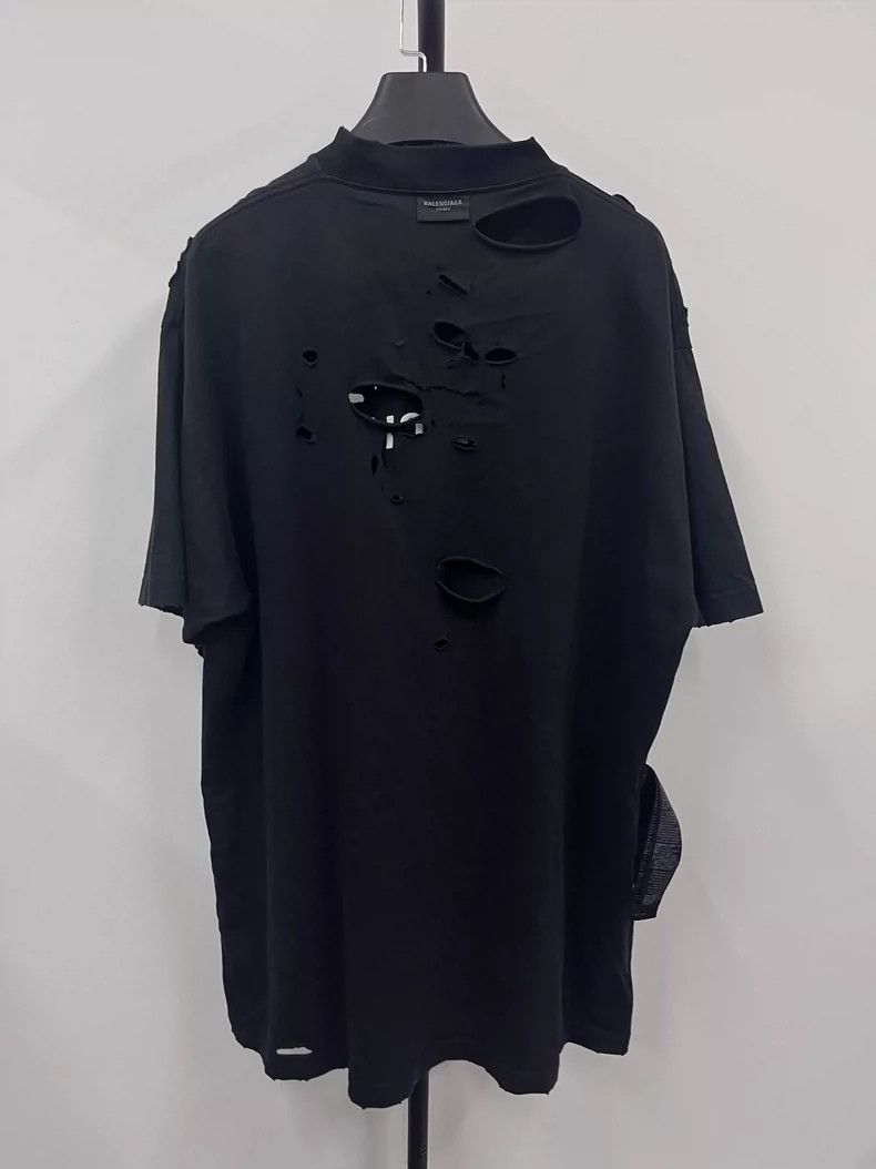 Balenciaga Balenciaga size 1 Monogrammed crewneck short sleeve T-shirt Size US XS / EU 42 / 0 - 2 Thumbnail