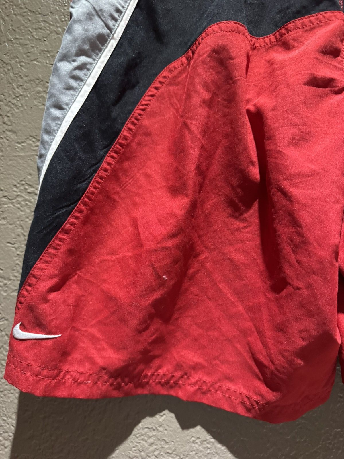 Nike Vintage Nike Swim Trunks Small 30 Red Silver Black Surf m Size US 30 / EU 46 - 10 Thumbnail