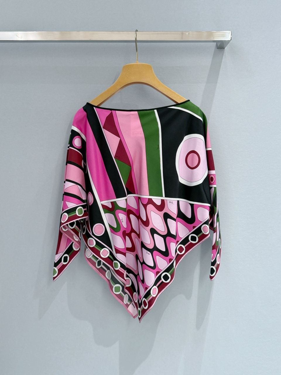 Emilio Pucci Emilio Pucci Vivara Print Cape Women's Multicolor Blouse Top Size ONE SIZE - 2 Thumbnail