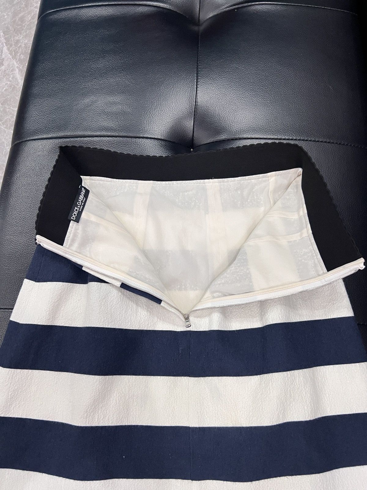 Dolce & Gabbana Dolce & Gabbana Navy Stripe Double-Breasted Skirt Size S / US 4 / IT 40 - 12 Thumbnail