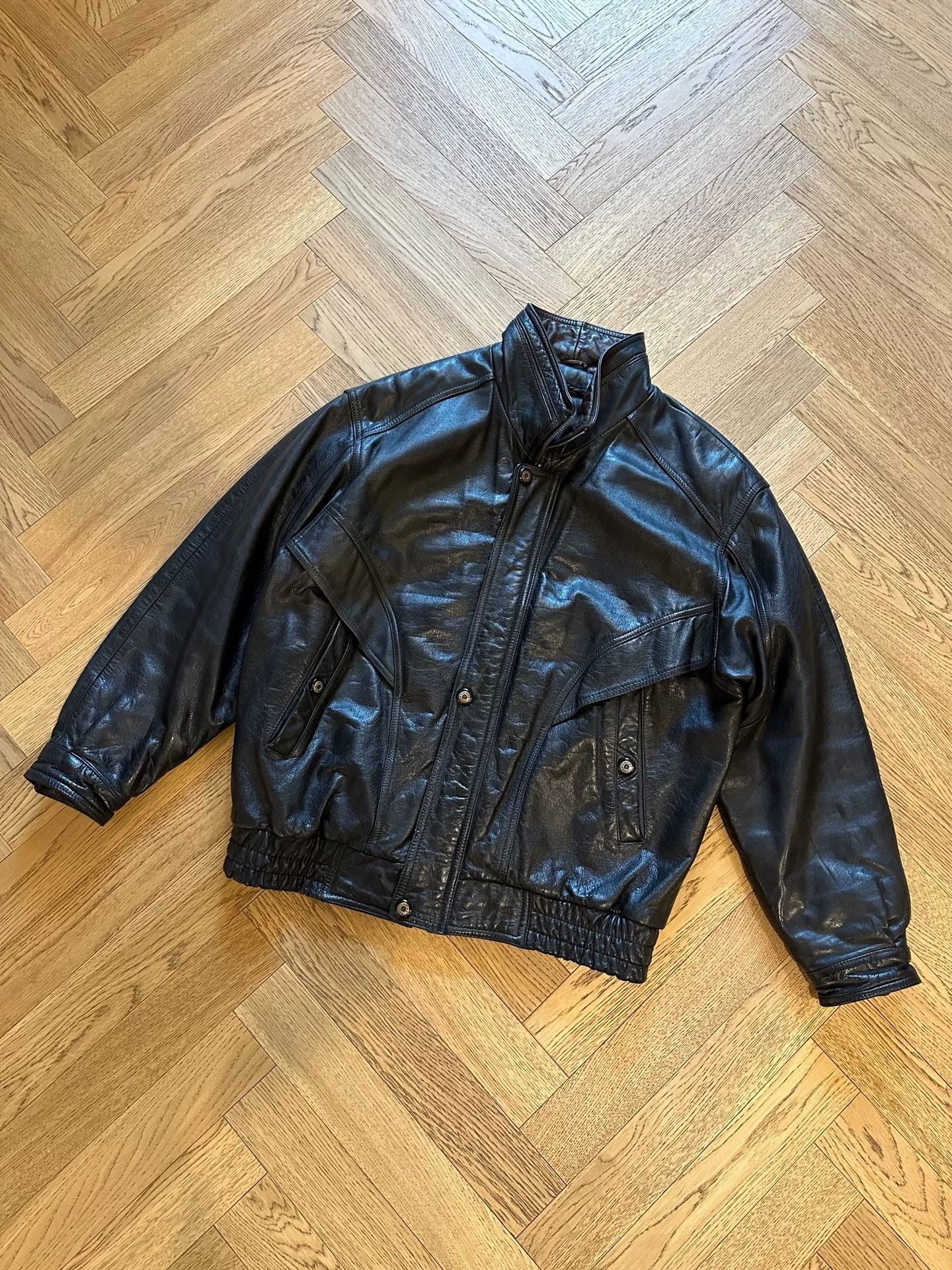 Vintage Vintage A2 Cowhide Motorcycle Jacket Size US M / EU 48-50 / 2 - 1 Thumbnail