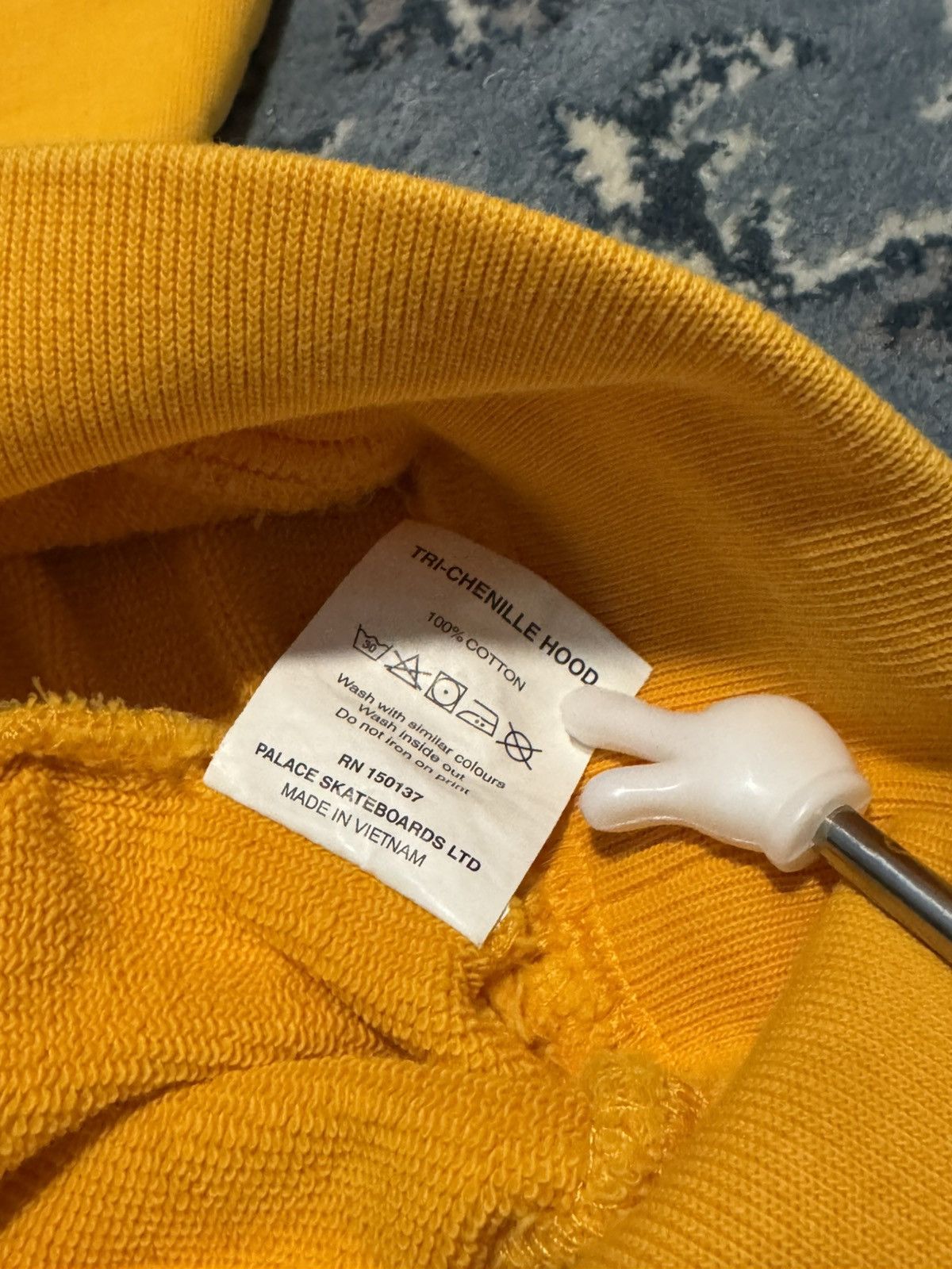 Palace TRI-CHENILLE HOOD, LAKERS YELLOW PURPLE Size US S / EU 44-46 / 1 - 4 Thumbnail