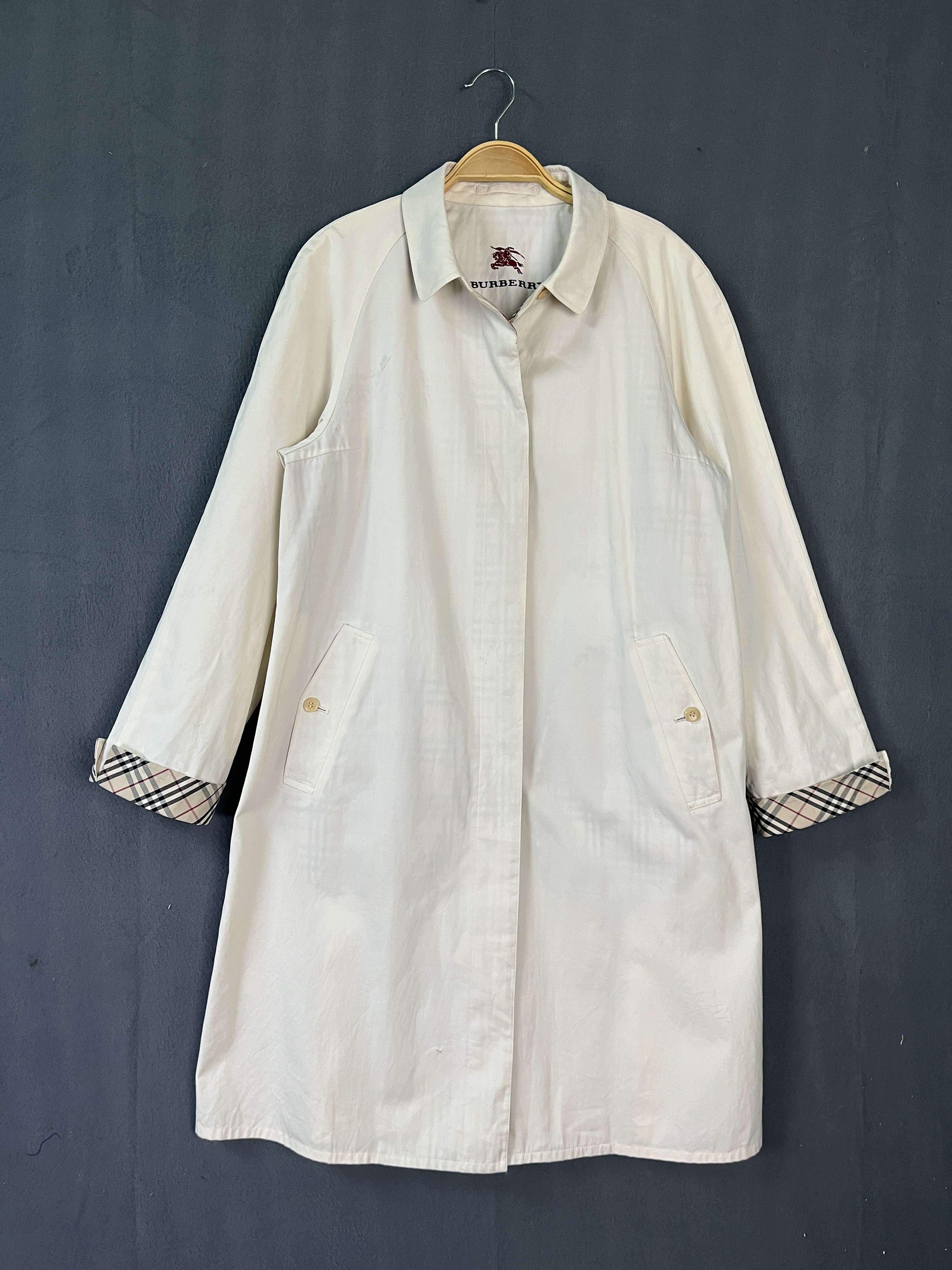 Burberry Vintage Burberry Long Coat Nova Check Size US M / EU 48-50 / 2 - 2 Thumbnail