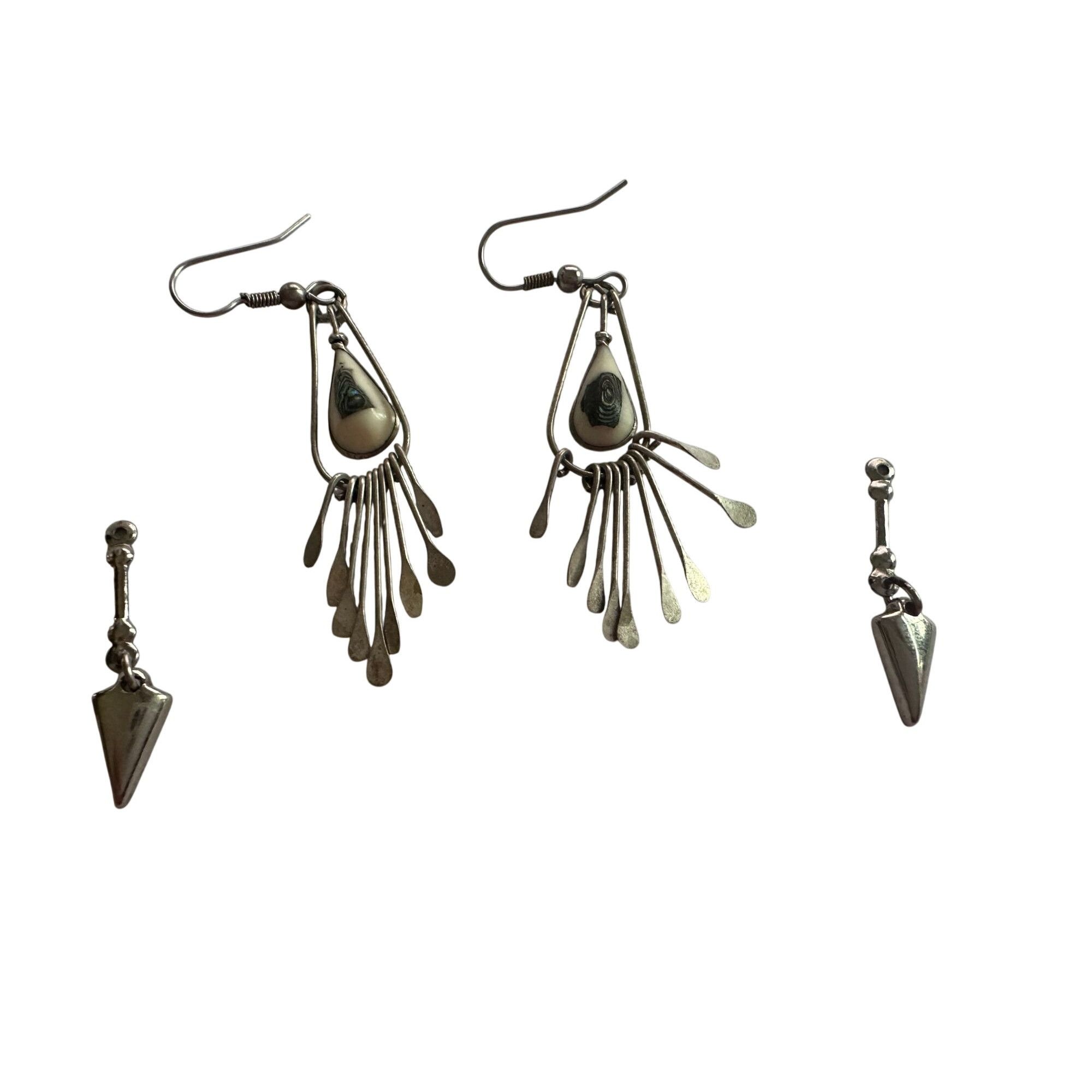 Other Women's Silver Toned Teardrop Dangle Earrings Size ONE SIZE - 1 Thumbnail