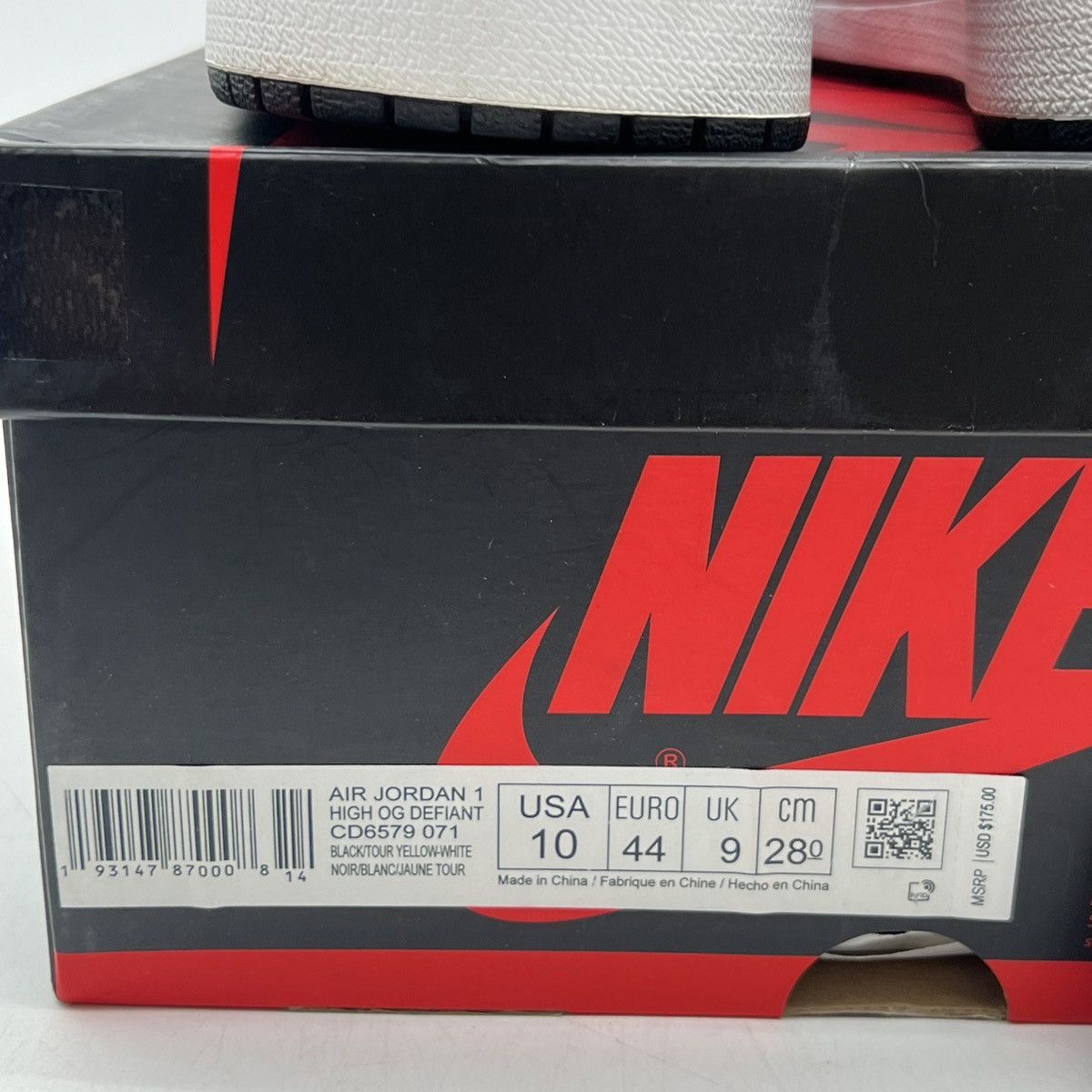 Nike Air Jordan 1 high defiant Size US 10 / EU 43 - 6 Thumbnail