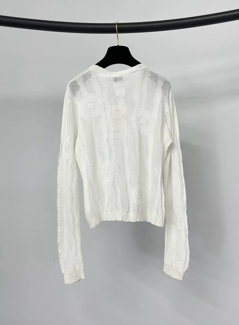 Chanel Chanel White camellia hollow knitwear long sleeves Size XS / US 0-2 / IT 36-38 - 2 Thumbnail