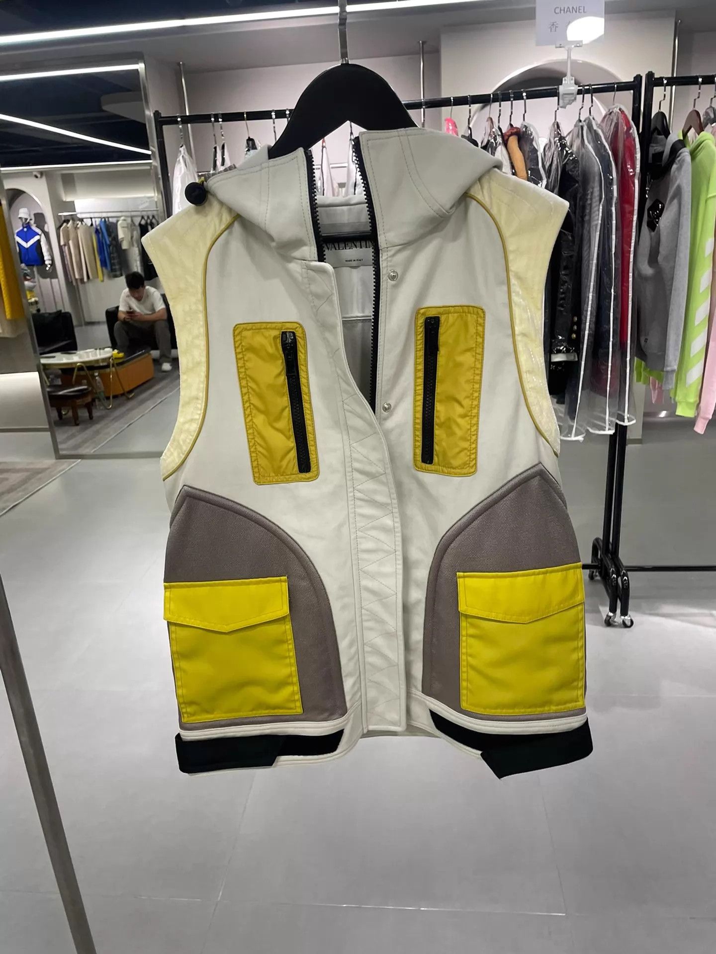Valentino Valentino Hooded Vest Color Blocked 36 Like New Size XS / US 0-2 / IT 36-38 - 1 Thumbnail