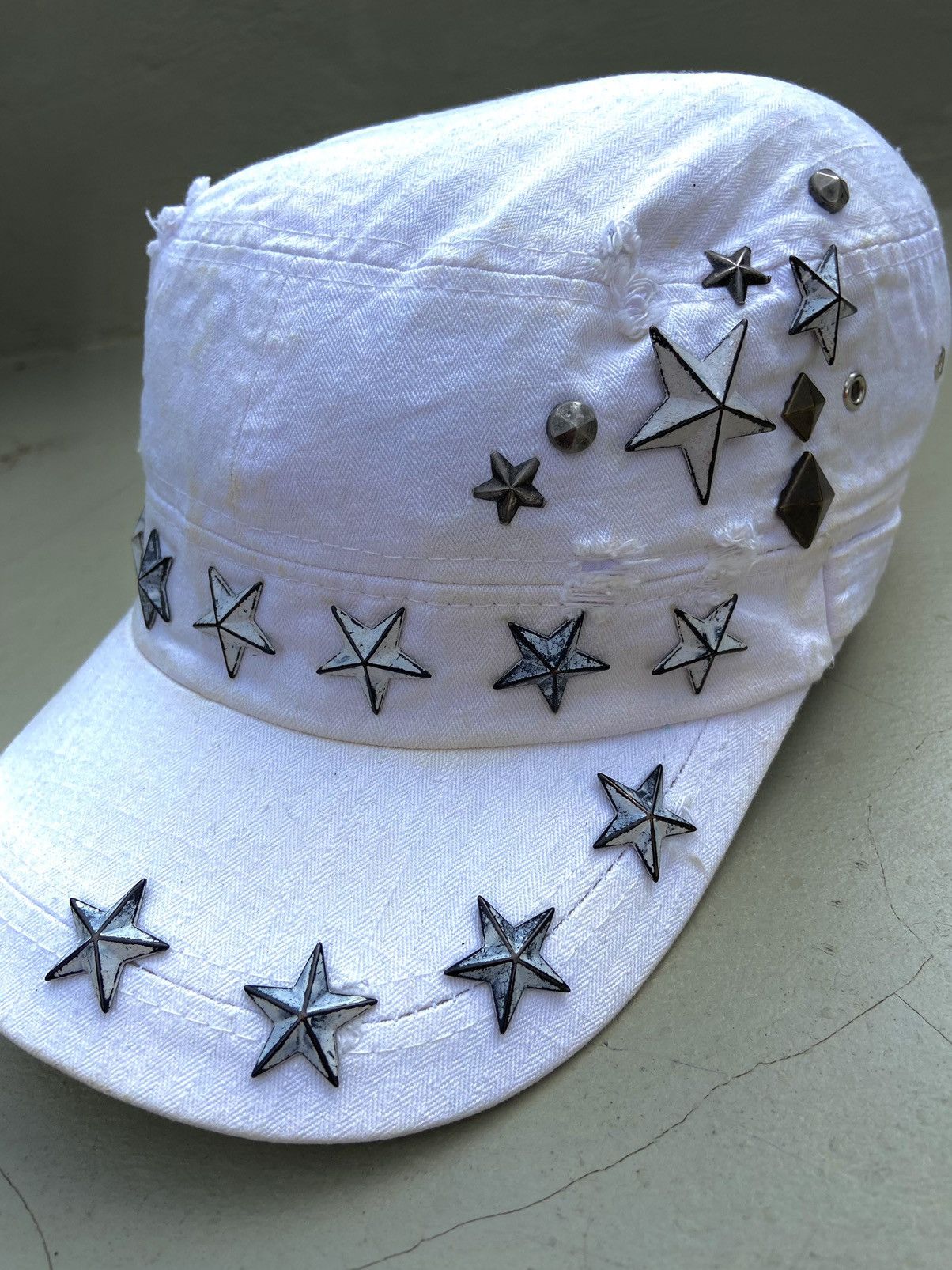 If Six Was Nine 2000s star studded patrol hat Size ONE SIZE - 4 Thumbnail