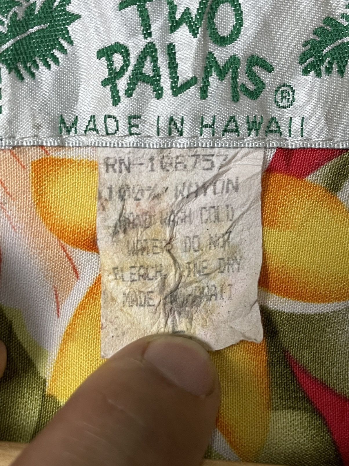 Vintage Two Palms x Hawaiian Rayon Shirt Men’s Flower(31) Size US M / EU 48-50 / 2 - 7 Thumbnail