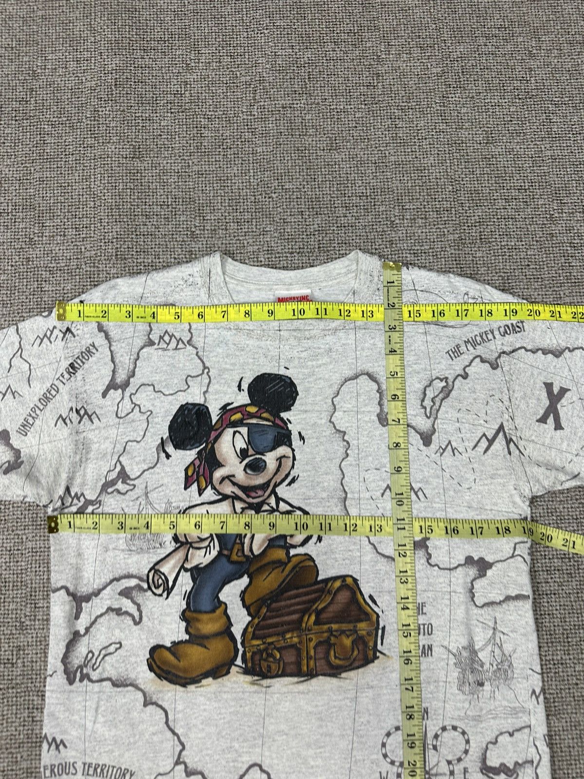 Mickey Unlimited Vintage Mickey A Pirates Life Overprint Tshirt A991 Size US M / EU 48-50 / 2 - 6 Thumbnail